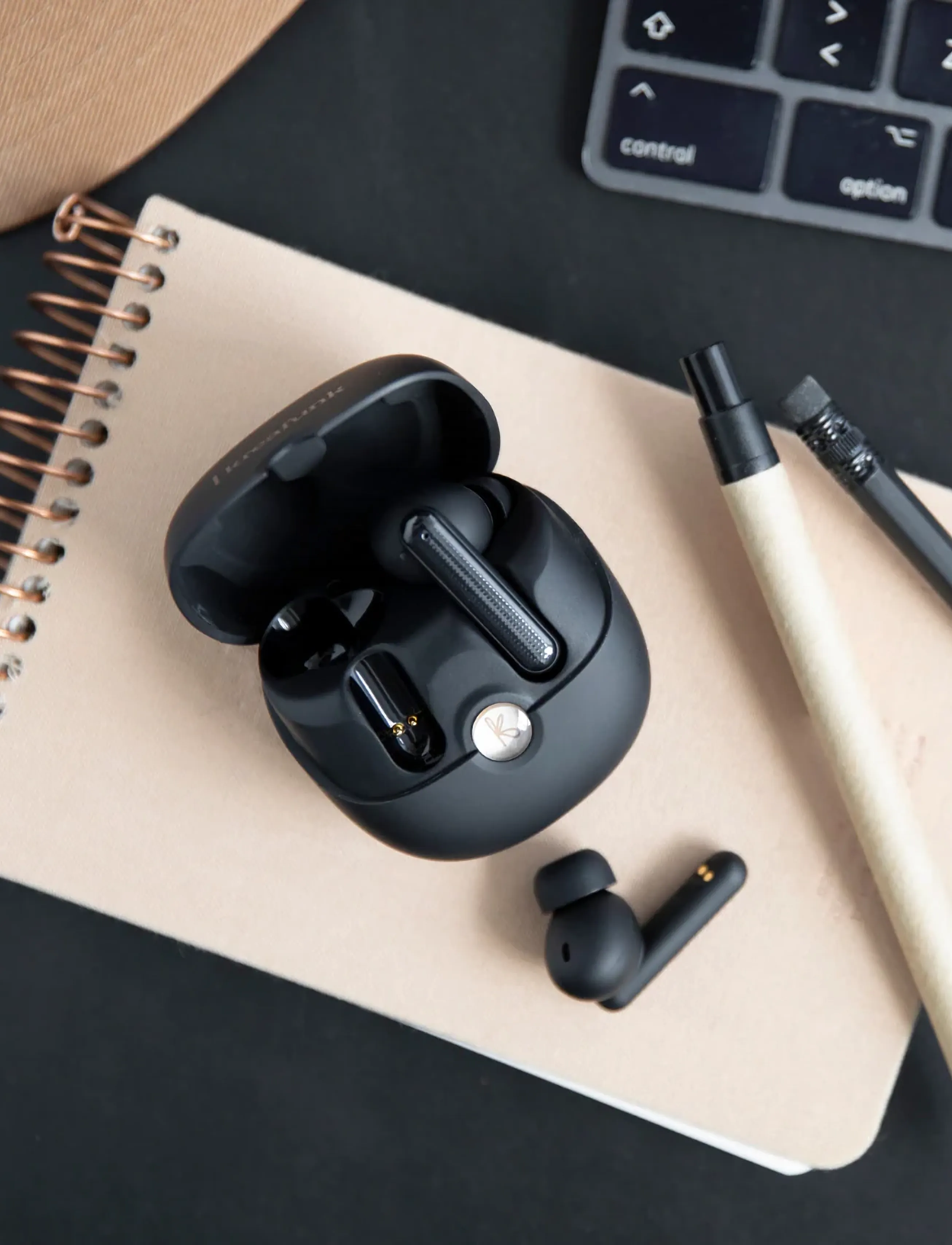 Kreafunk - Pure In-ear headphones - black - 4
