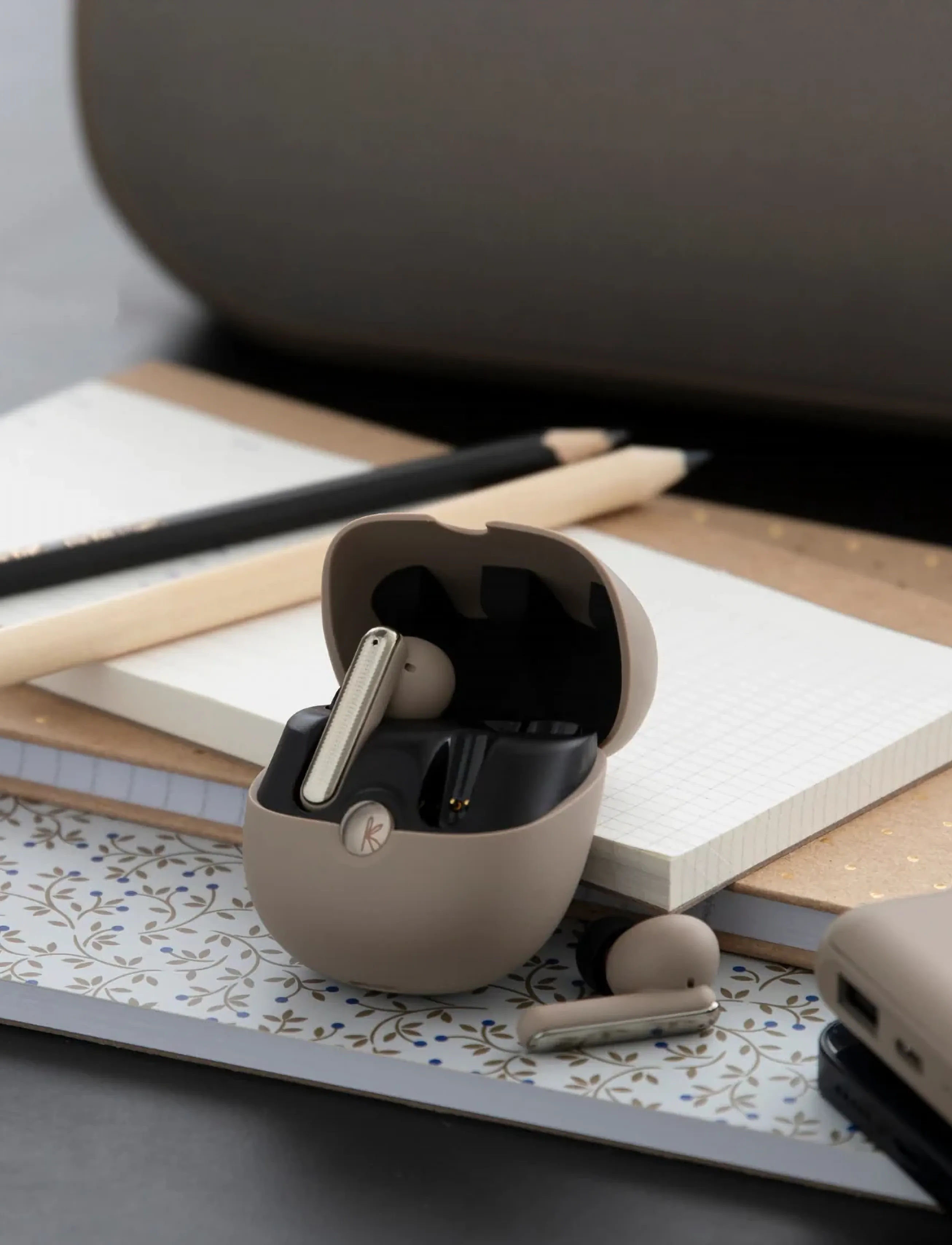 Kreafunk - Pure trådlösa in-ear hörlurar - hörlurar - ivory sand - 5
