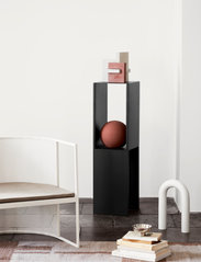 Kristina Dam Studio - Cupola Sculpture - Earthware - veistokset & posliinikoristeet - off white - 2