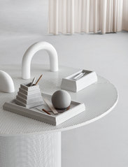 Kristina Dam Studio - Cupola Sculpture - Earthware - skulpturer & porcelænsfigurer - off white - 4