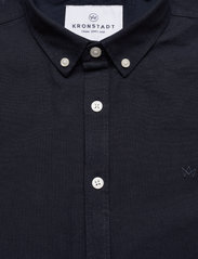Kronstadt - Johan Oxford washed shirt - oxford-skjorter - navy - 2