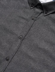 Kronstadt - Johan Herringbone flannel shirt - basic skjorter - black - 3