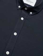 Kronstadt - Johan Seersucker shirt - tavalised t-särgid - navy/navy - 3