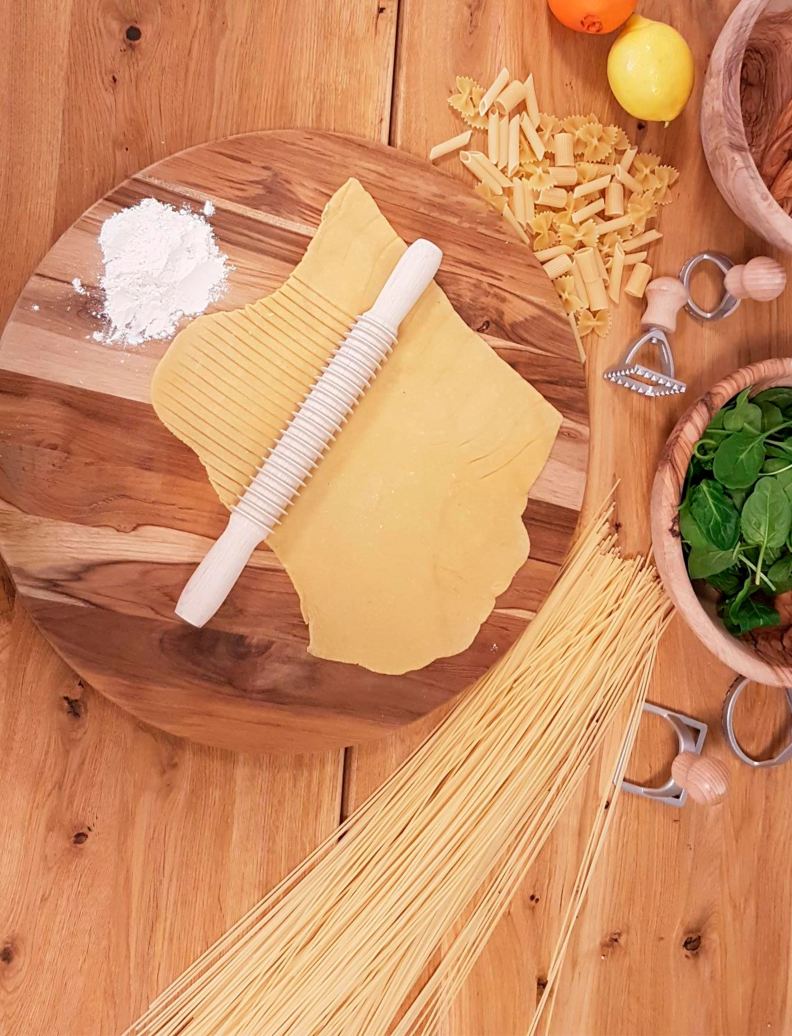 küchenprofi Pastaskærer Tagliatelle, L:32 cm, Kitchen Tools, Beige - Pasta Makers & Accessories, Homeware