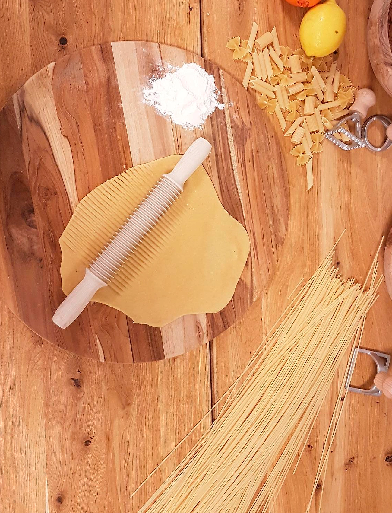 küchenprofi - Pasta cutter fettuccine - de laveste prisene - light brown - 1