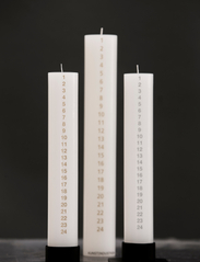 Kunstindustrien - Candleholder -The Square - laveste priser - black - 2