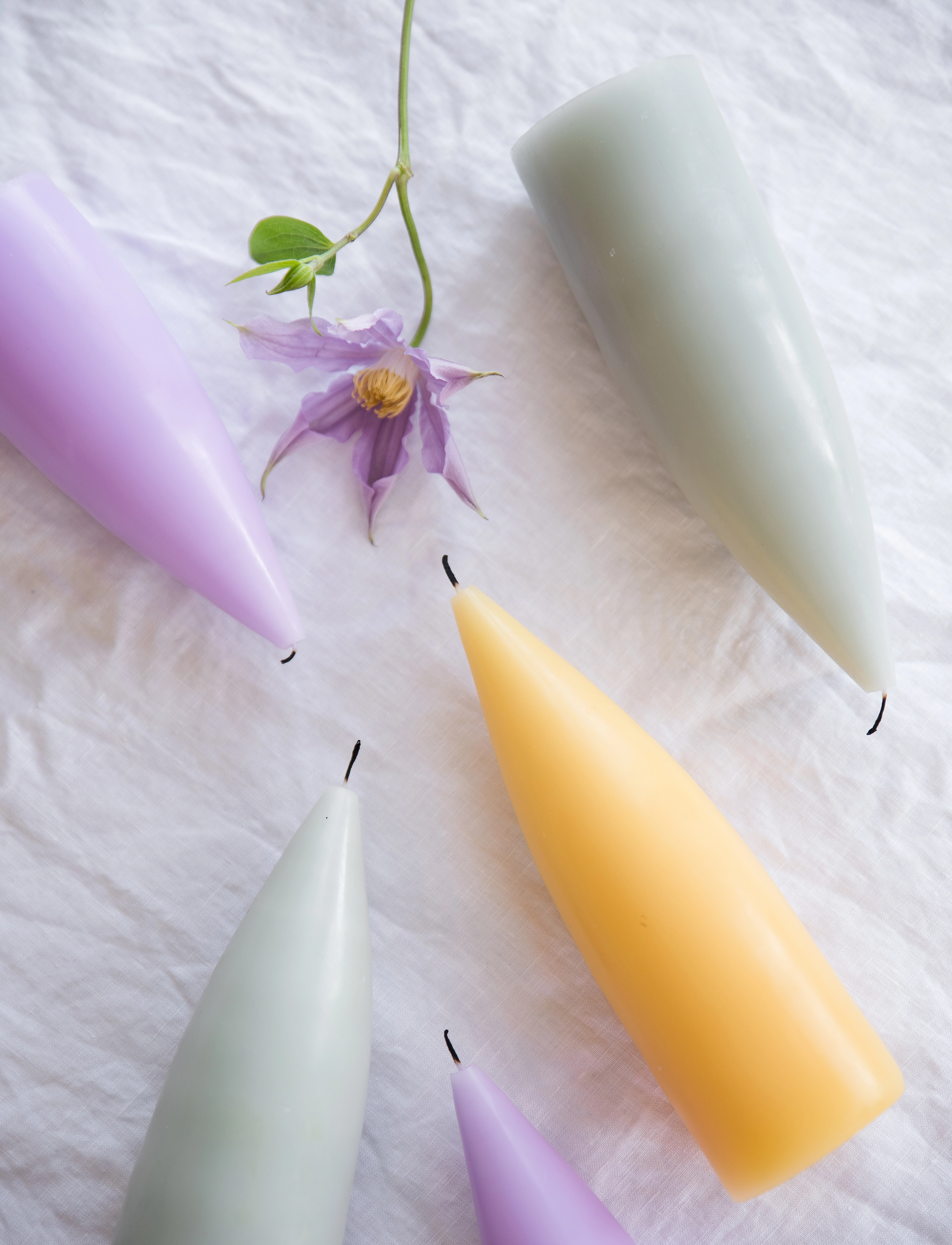 Kunstindustrien - Hand Dipped Cone-Shaped Candles, 2 pack - block candles - light reseda green - 2