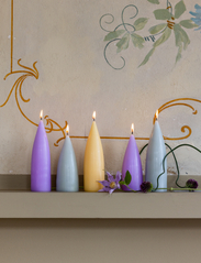 Kunstindustrien - Hand Dipped Cone-Shaped Candles, 2 pack - madalaimad hinnad - pastel yellow - 2