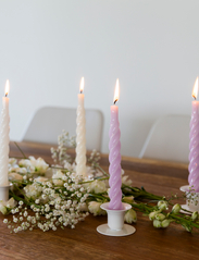 Kunstindustrien - Twisted Candles, 6 piece box - de laveste prisene - lilac - 3
