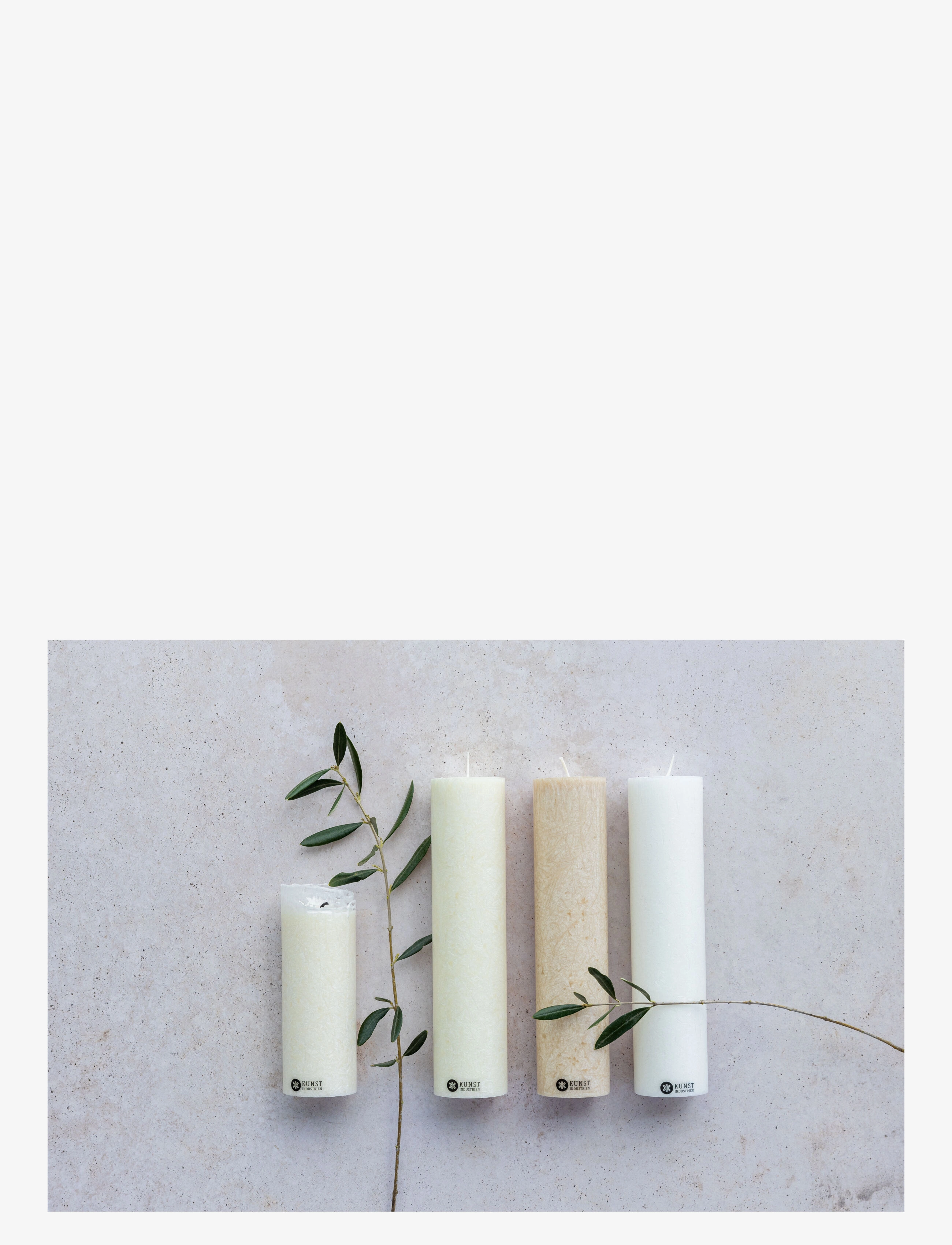 Kunstindustrien - Upcycled olive wax pillar candle - bloklys - offwhite - 3