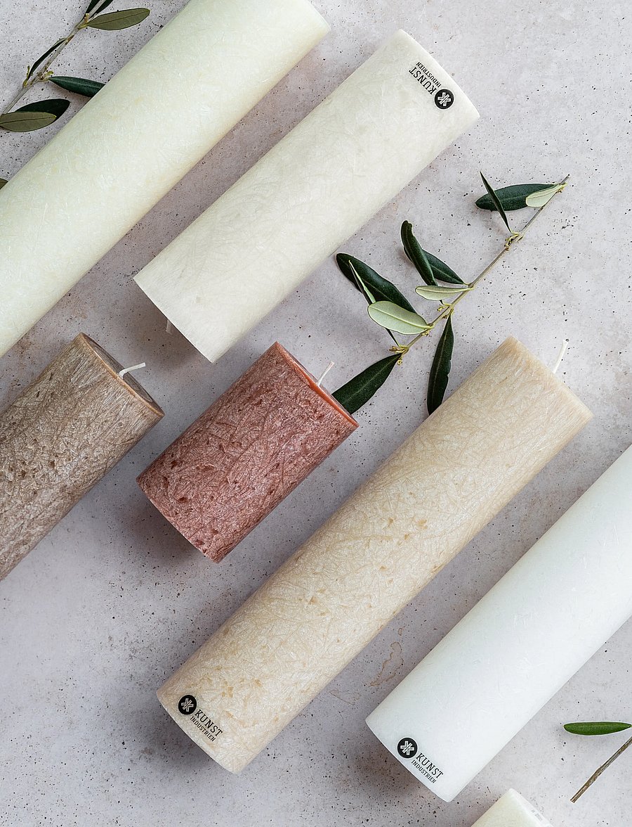 Kunstindustrien - Upcycled olive wax pillar candle - blockkerzen - chestnut - 4