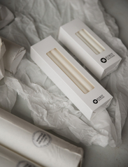 Kunstindustrien - White Taper Candles, 20 cm, 8 pack - lägsta priserna - white - 2