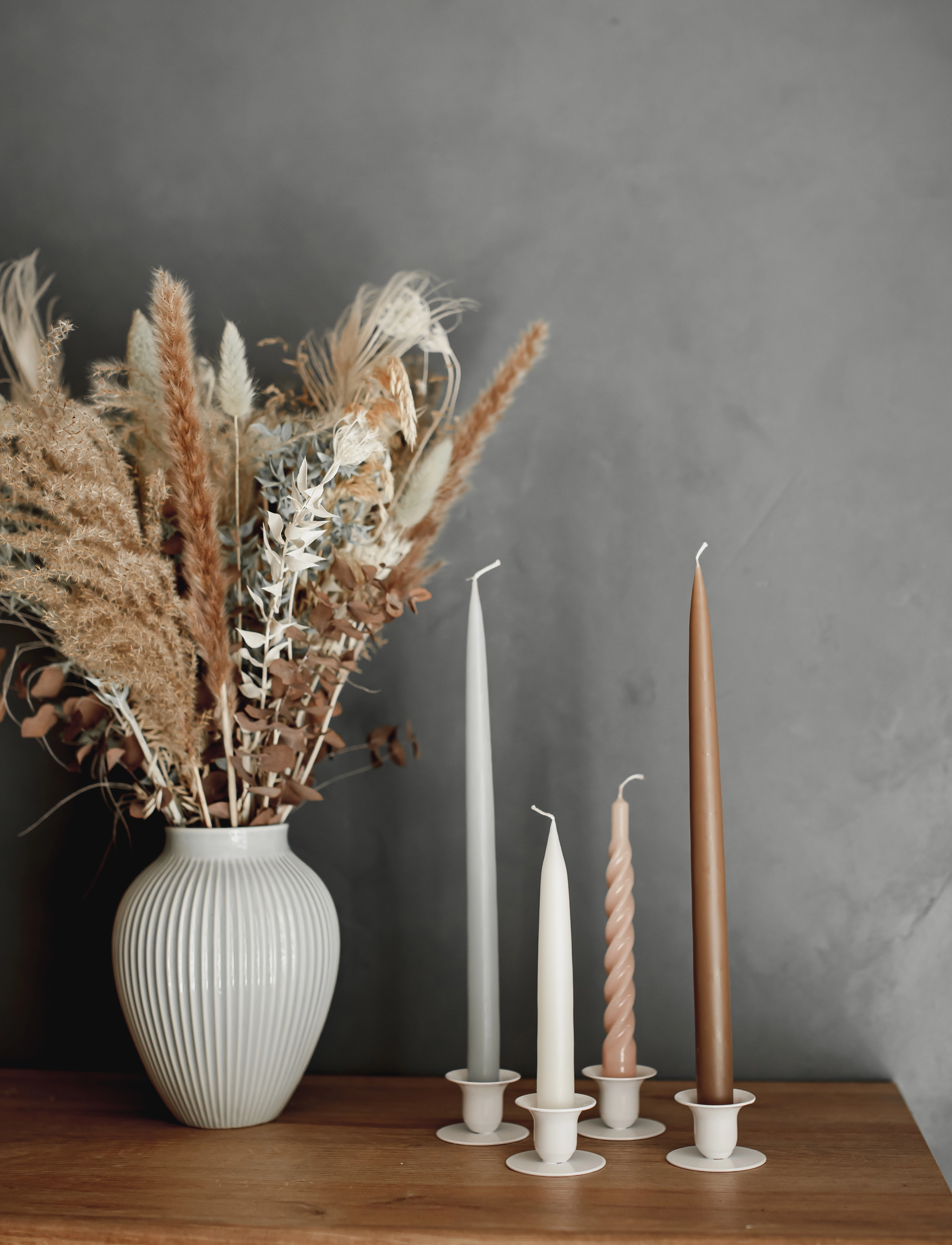 Kunstindustrien - Hand Dipped Candles, 4 pack - taper candles - white - 4