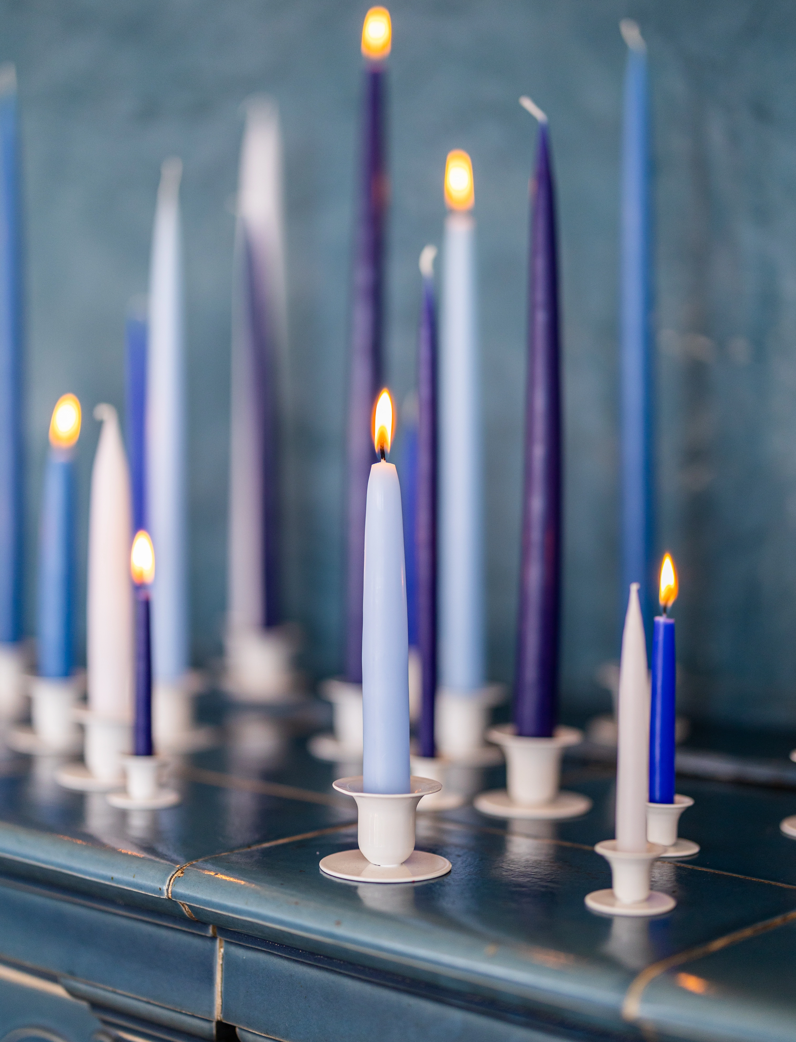 Kunstindustrien - Hand Dipped Candles, 4 pack - taper candles - pastel blue - 5