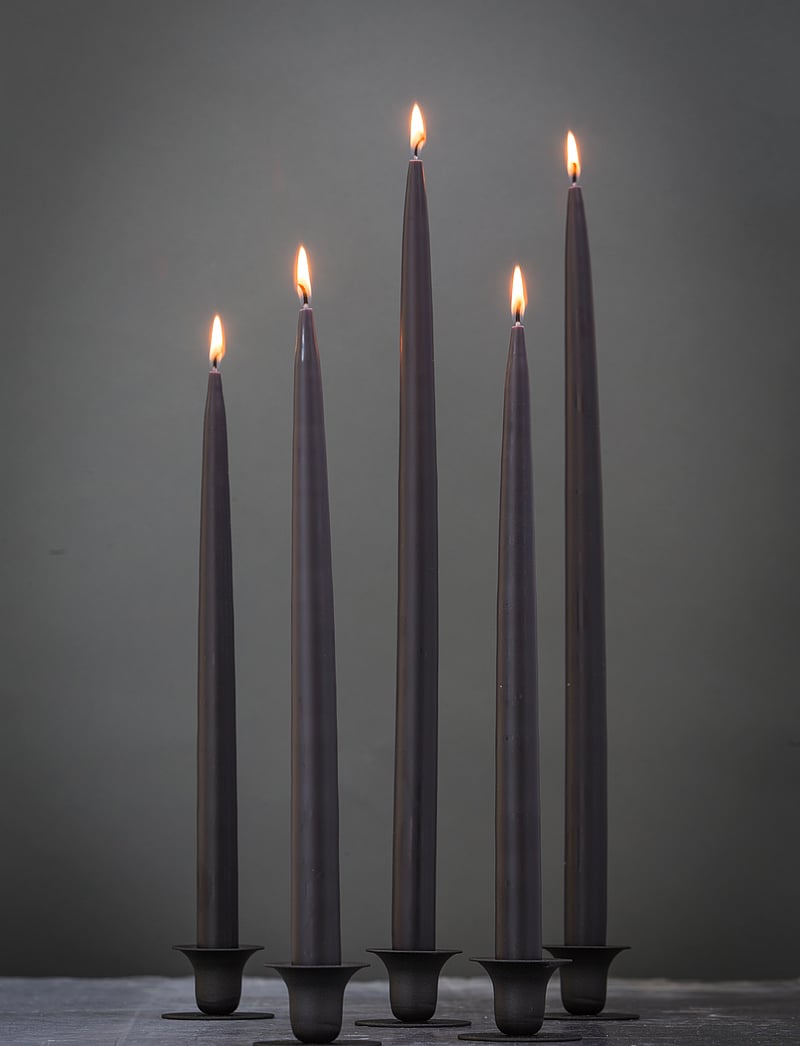 Kunstindustrien - Hand Dipped Candles, 4 pack - pikad küünlad - black - 4