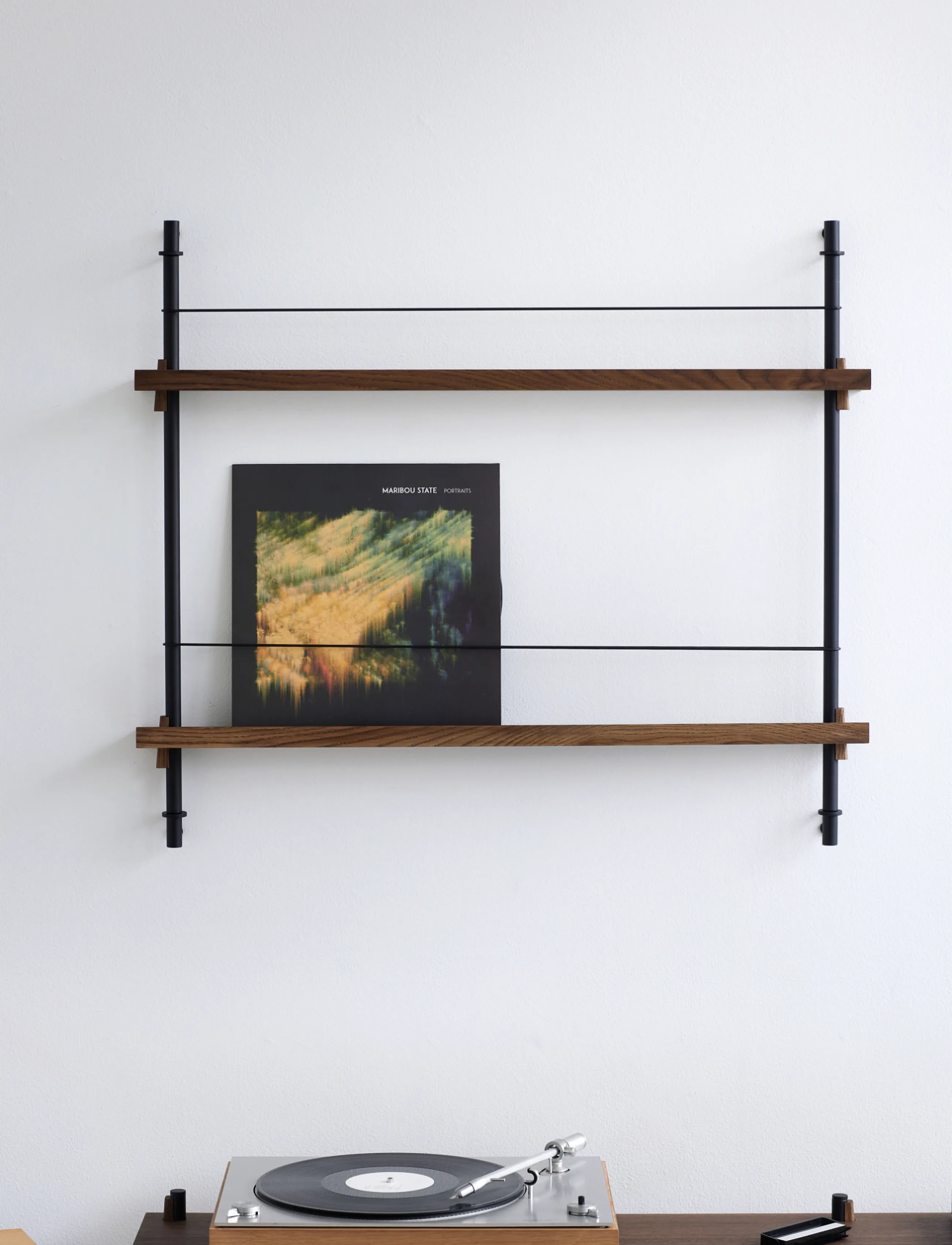 Kylskåpspoesi - Box set, Magazine Shelving MS.65.1, Black shelves, Stainless Steel legs (FSC MIX CREDIT) - zeitschriftenhalter - smoked oak/stainless steel - 2