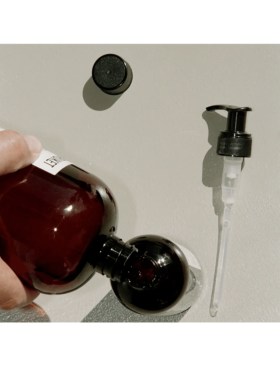 L:a Bruket - 222 Hand & Body Wash Spruce - shower gel & bruseolier - clear - 2