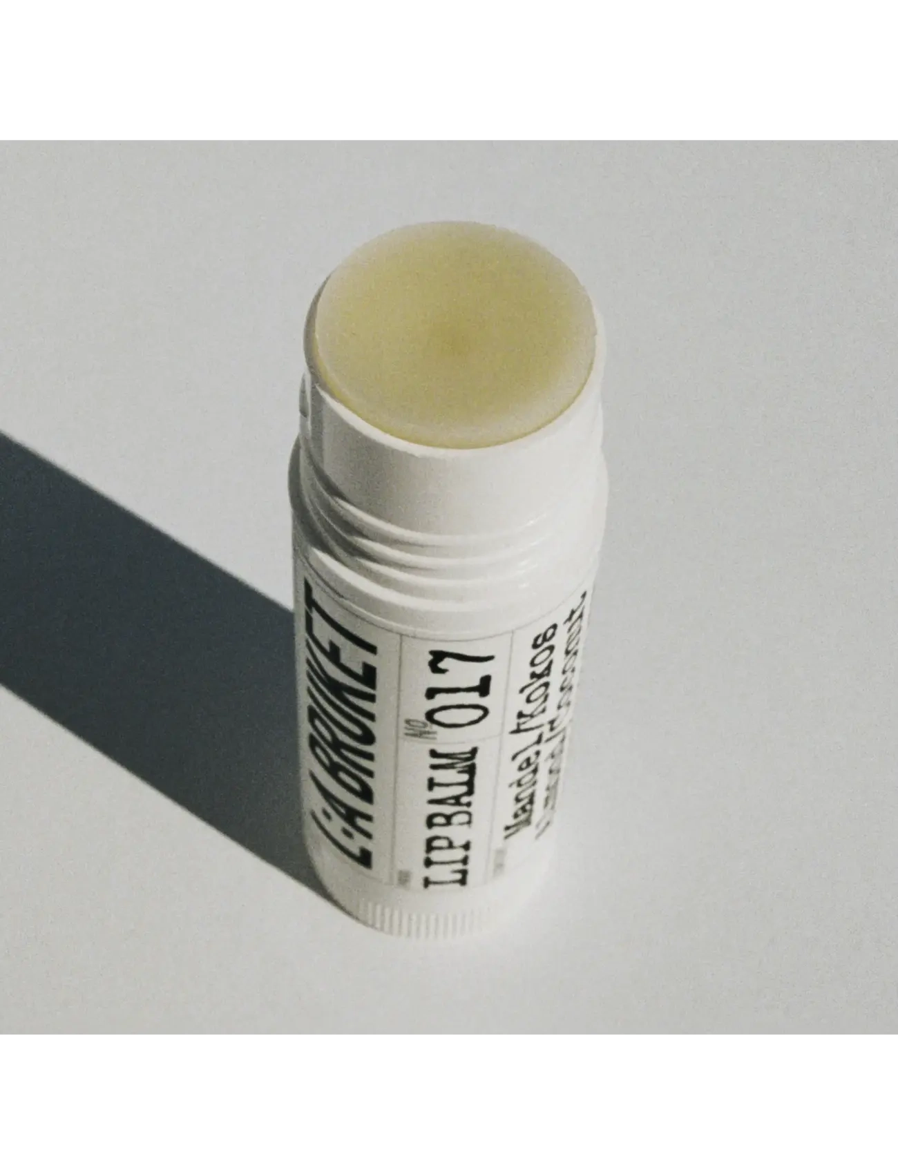 L:a Bruket - 017 Lip Balm Almond/Coconut - clear - 1