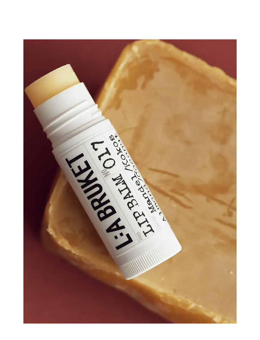 L:a Bruket - 017 Lip Balm Almond/Coconut - läppbalsam - clear - 5
