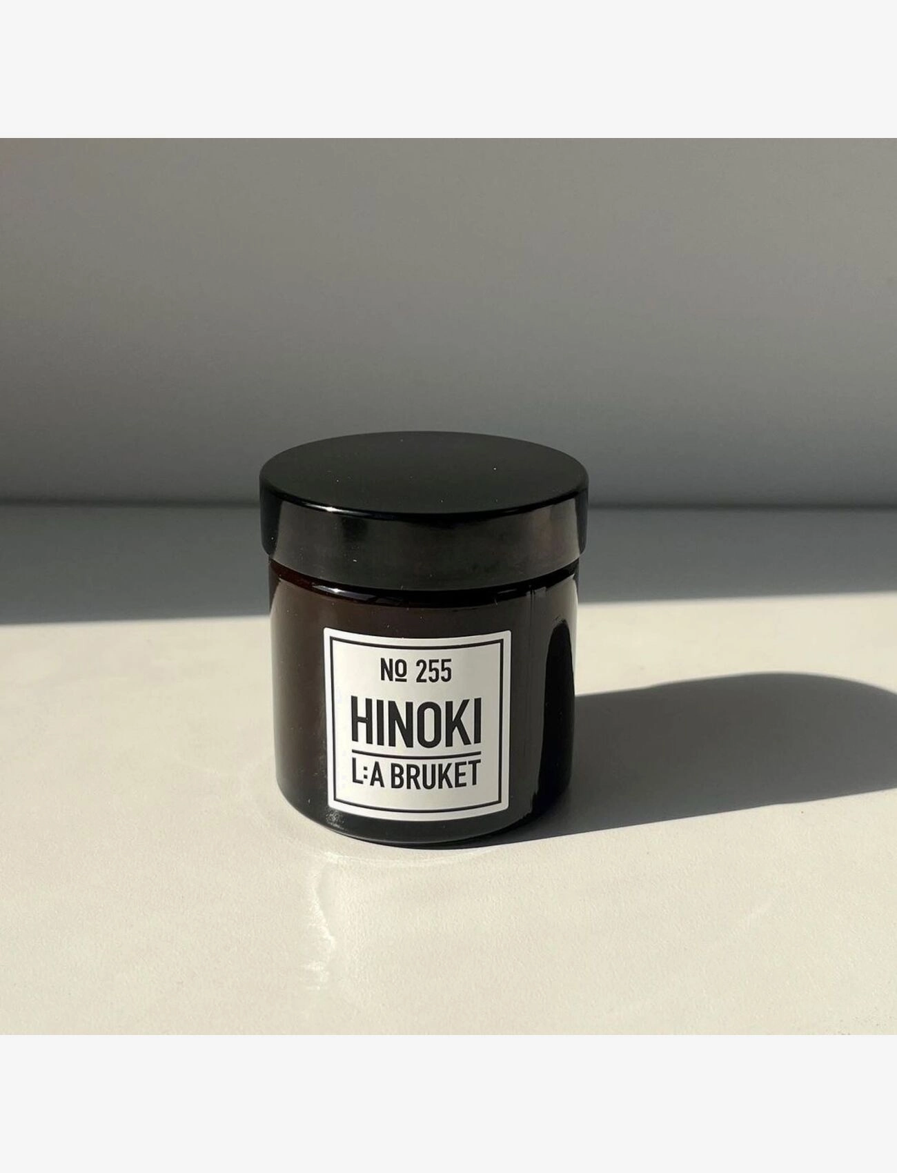L:a Bruket - 255 Scented Candle Hinoki - clear - 3