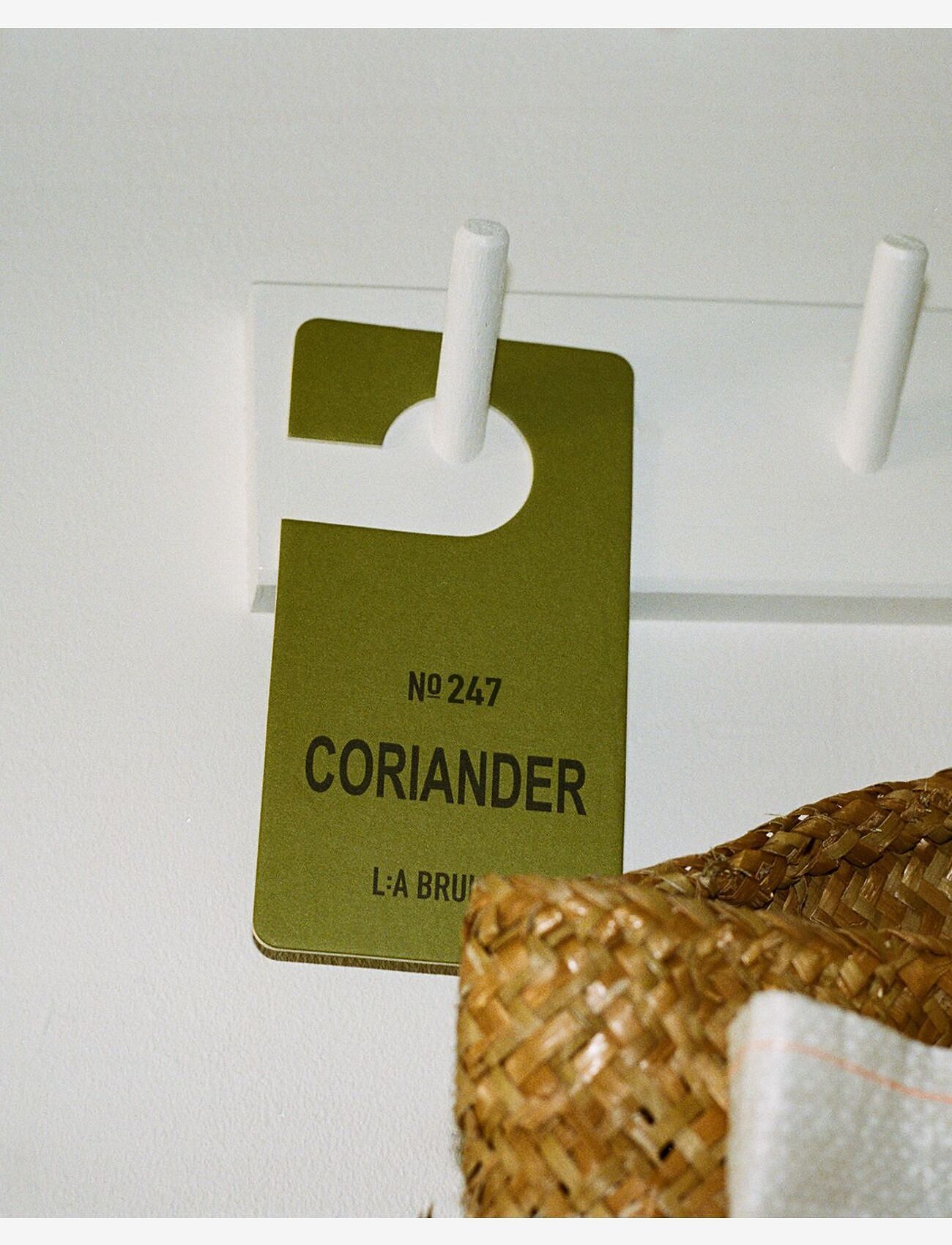 L:a Bruket - 247 Fragrance Tag Coriander - clear - 1