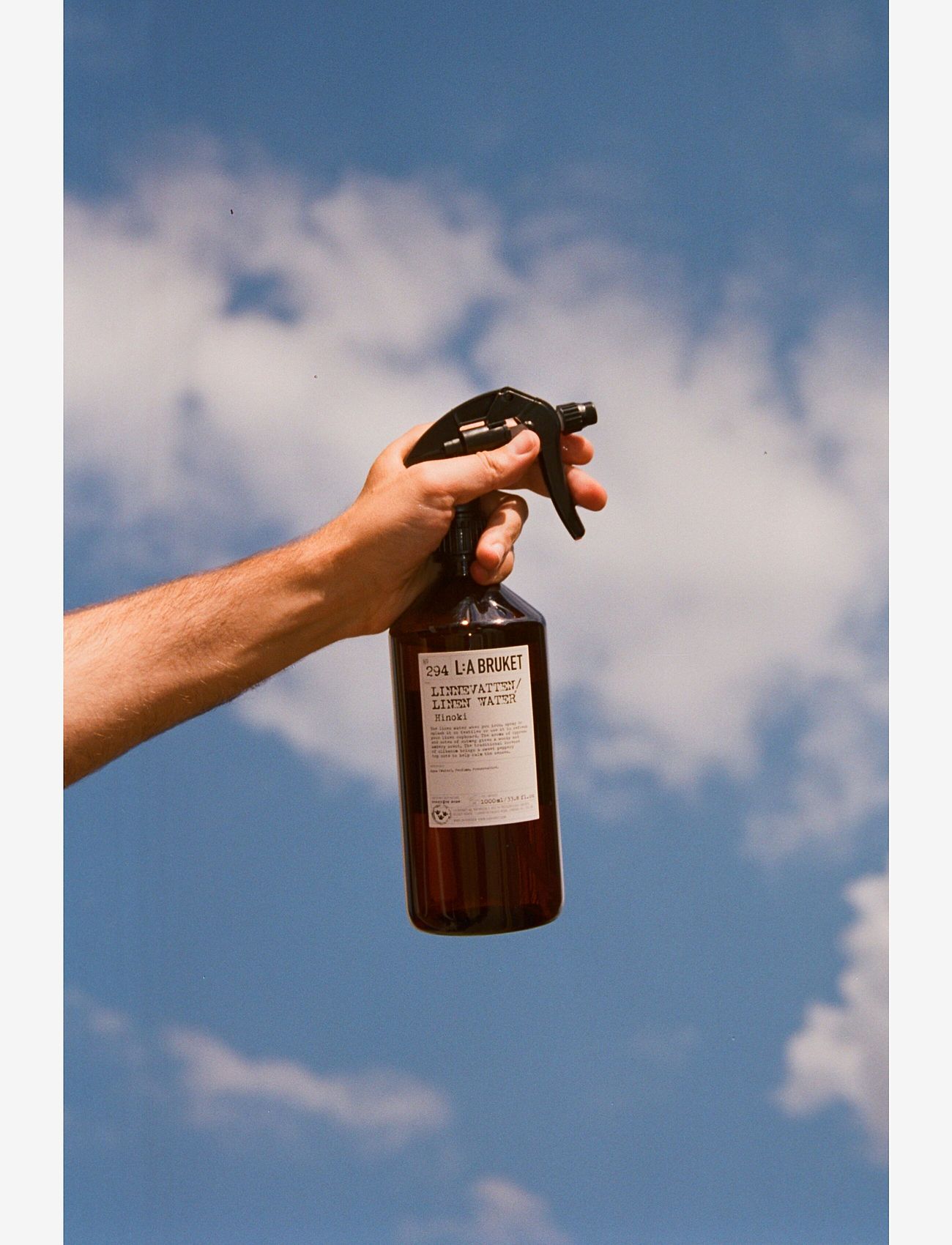 L:a Bruket - 294 Linen Water Hinoki - ilmsprey - clear - 3