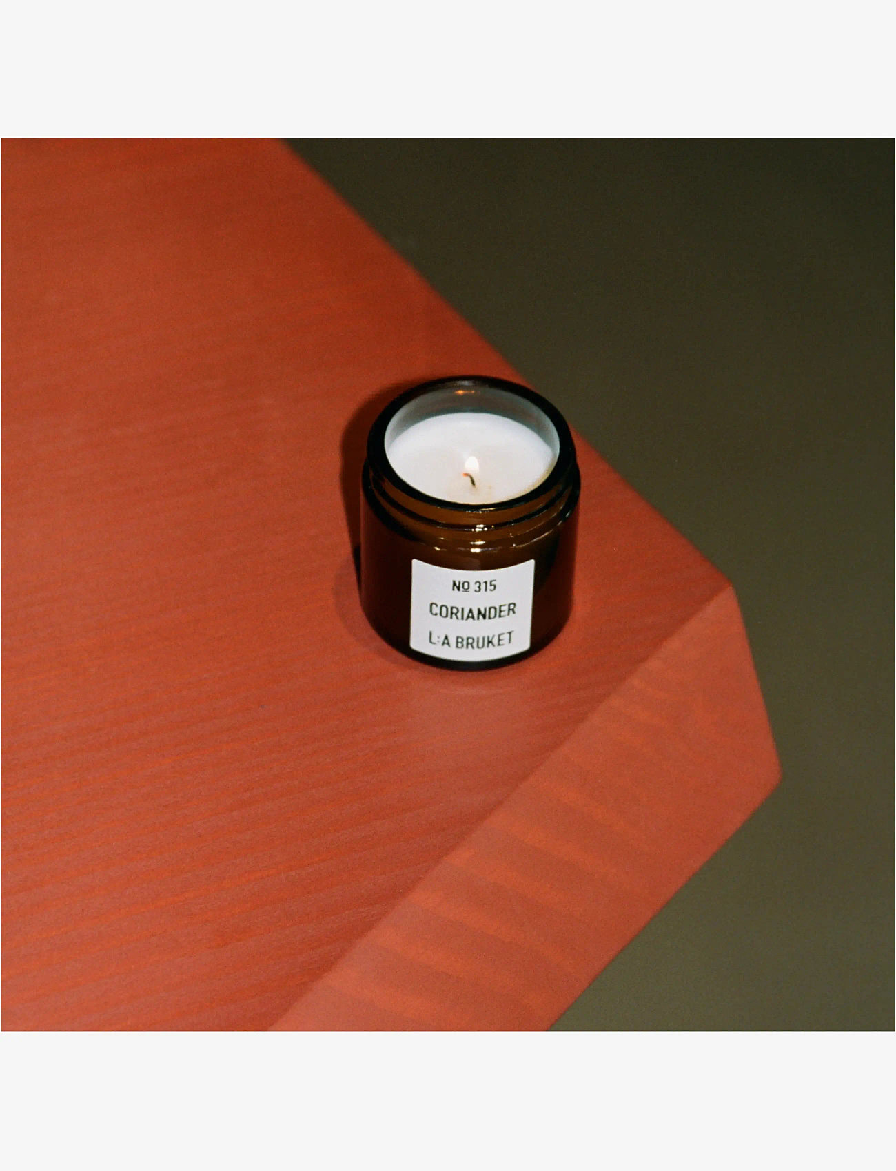 L:a Bruket - 152 Candle Coriander Small - mellan 200-500 kr - clear - 2