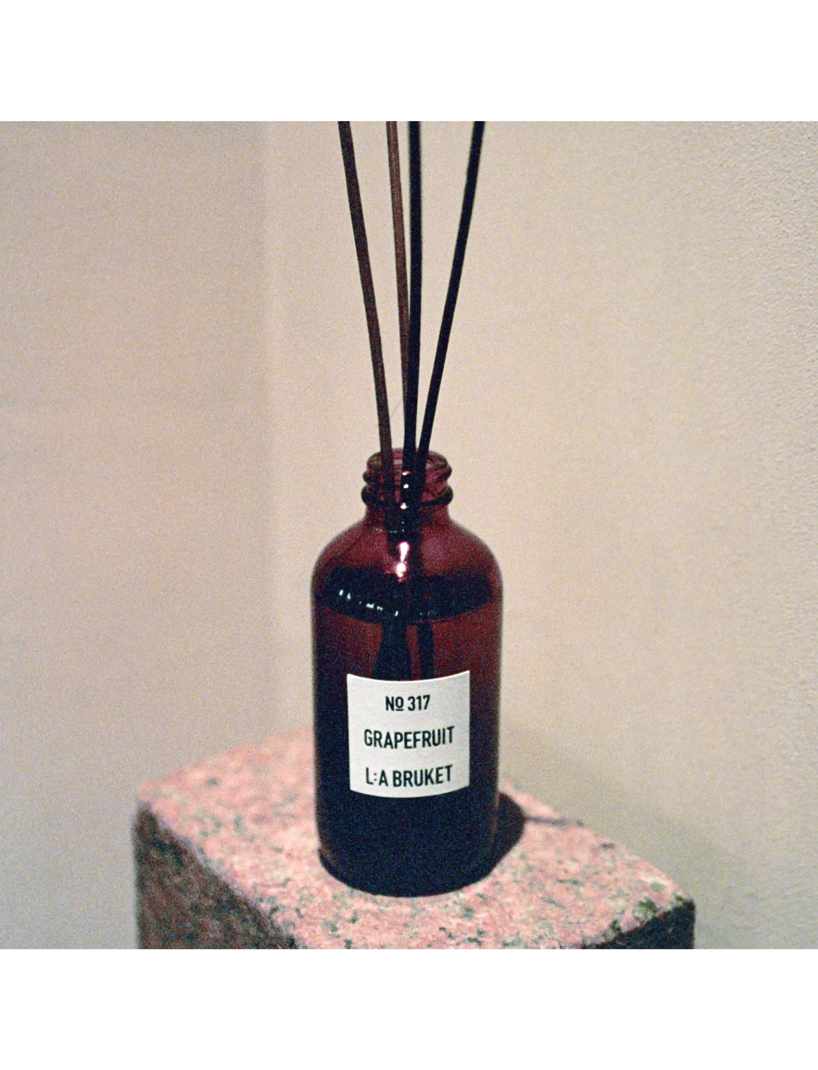 L:a Bruket - 201 Room Diffuser Grapefruit - dufte til hjemmet - clear - 2