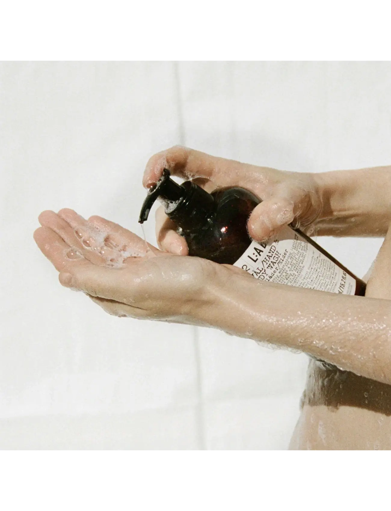 L:a Bruket - 104 Refill Hand & Body Wash Bergamot/Patchouli - dušigeelid ja õlid - clear - 3