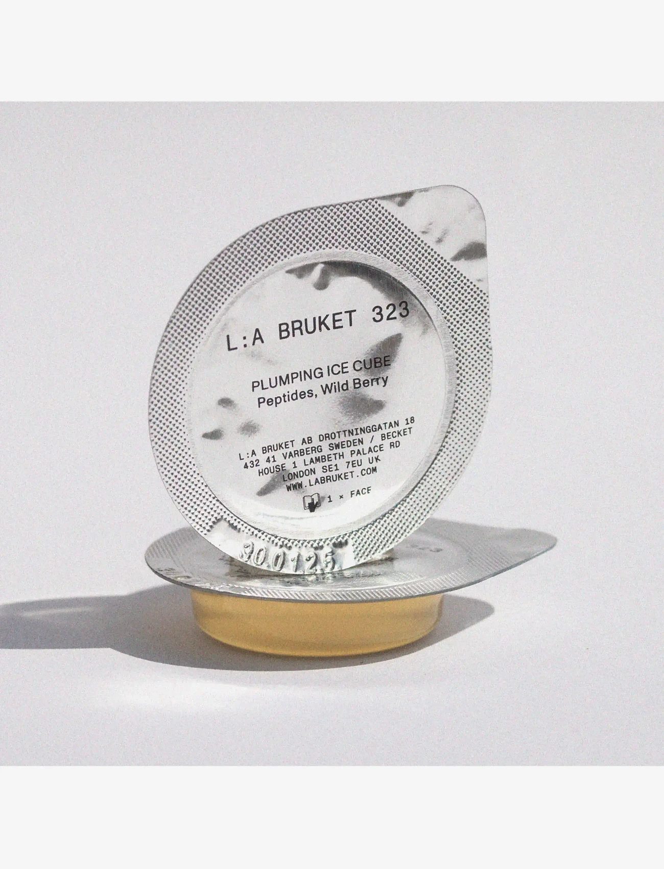 L:a Bruket - Accessories Glow & plump ice cubes 60.00 ML - tilbehør til hudpleje - clear - 3