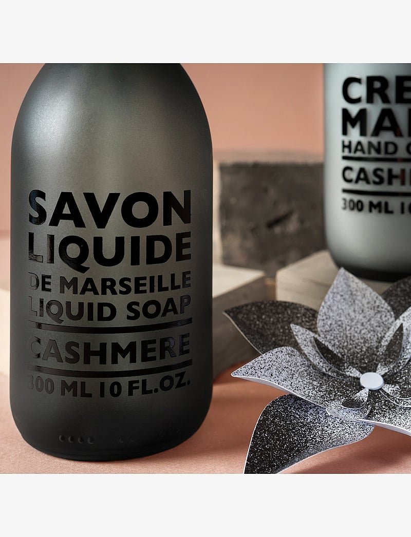 La Compagnie de Provence - LIQUID MARSEILLE SOAP CASHMERE 300 ML - vedelseebid - clear - 1