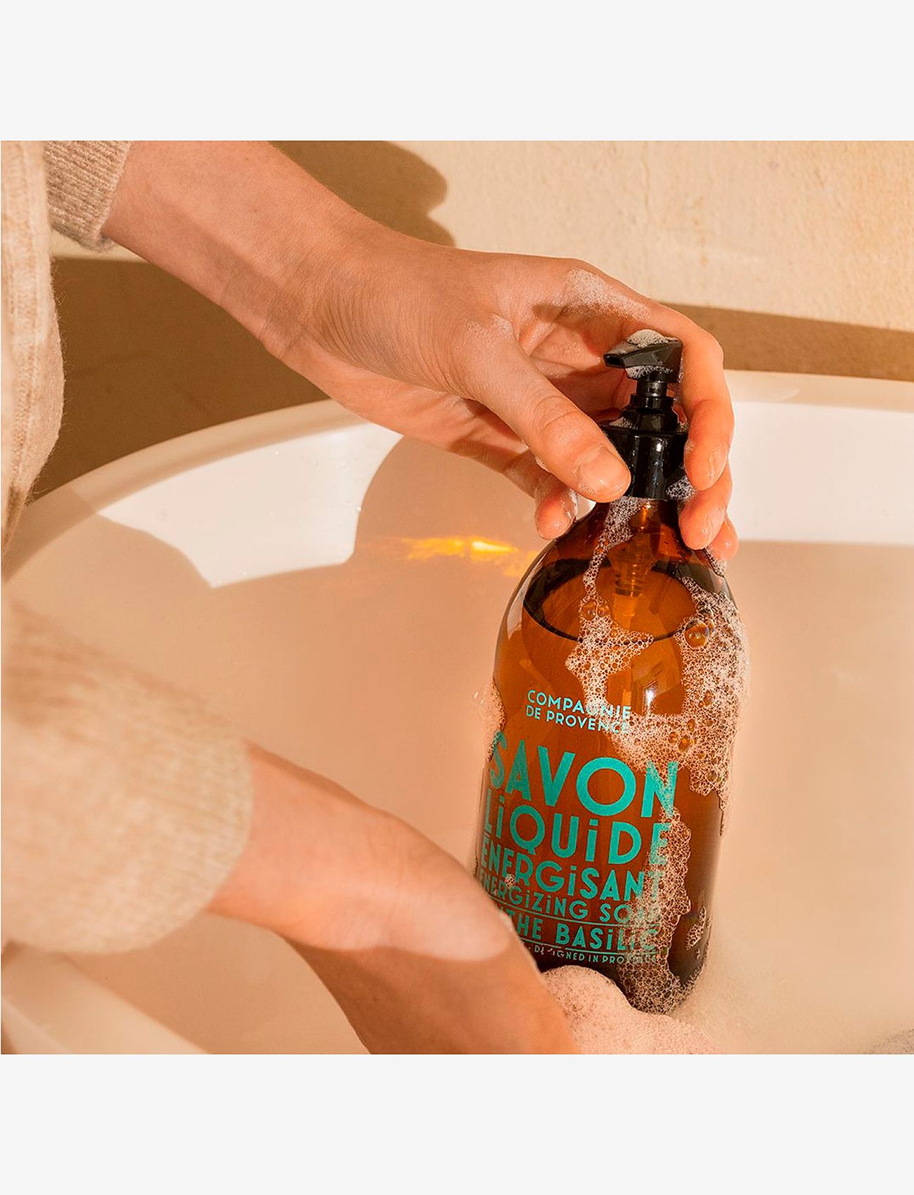 La Compagnie de Provence - LIQUID MARSEILLE SOAP MINT BASIL 495 ML - vedelseebid - clear - 3