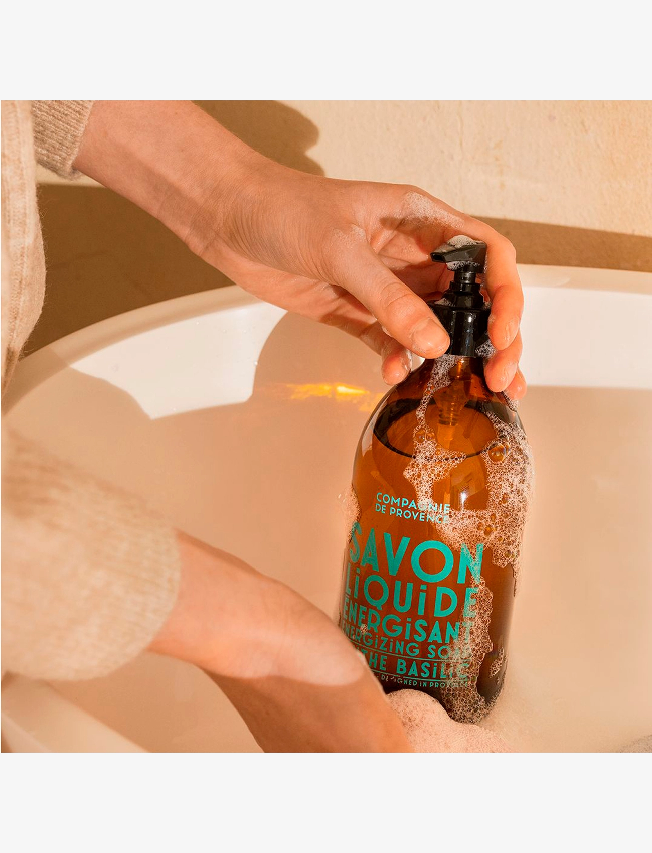 La Compagnie de Provence - LIQUID MARSEILLE SOAP MINT BASIL 495 ML - skysti rankų muilai - clear - 3