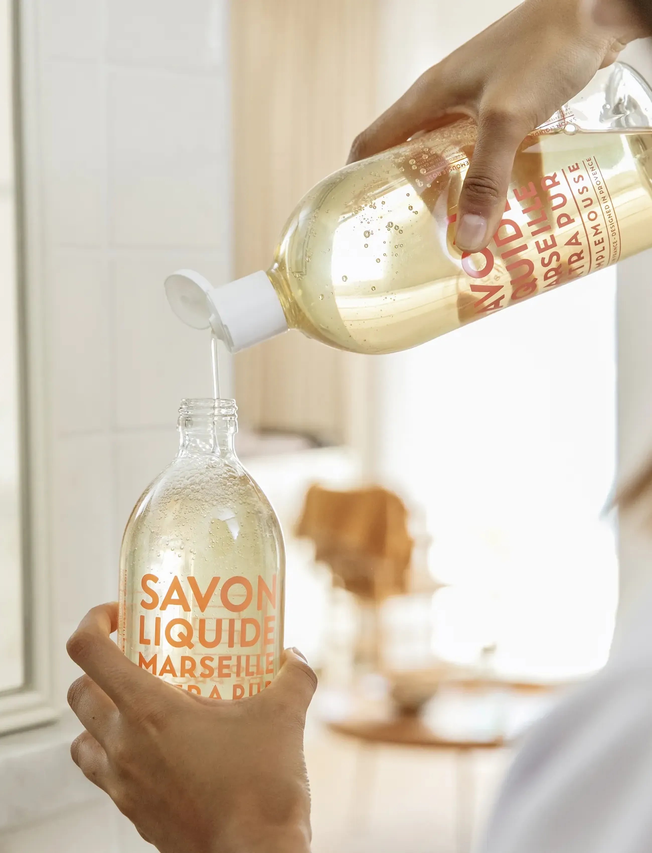 La Compagnie de Provence - LIQUID MARSEILLE SOAP PINK GRAPEFRUIT 495 ML - flydende sæber - clear - 0