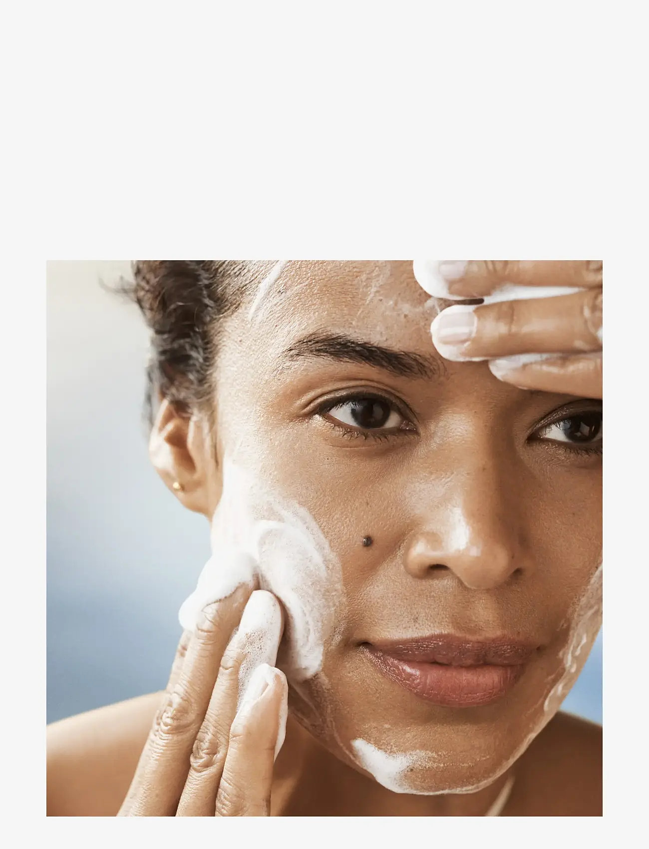 La Mer - The Essence Foaming Cleanser - foaming cleanser - 1 - 3