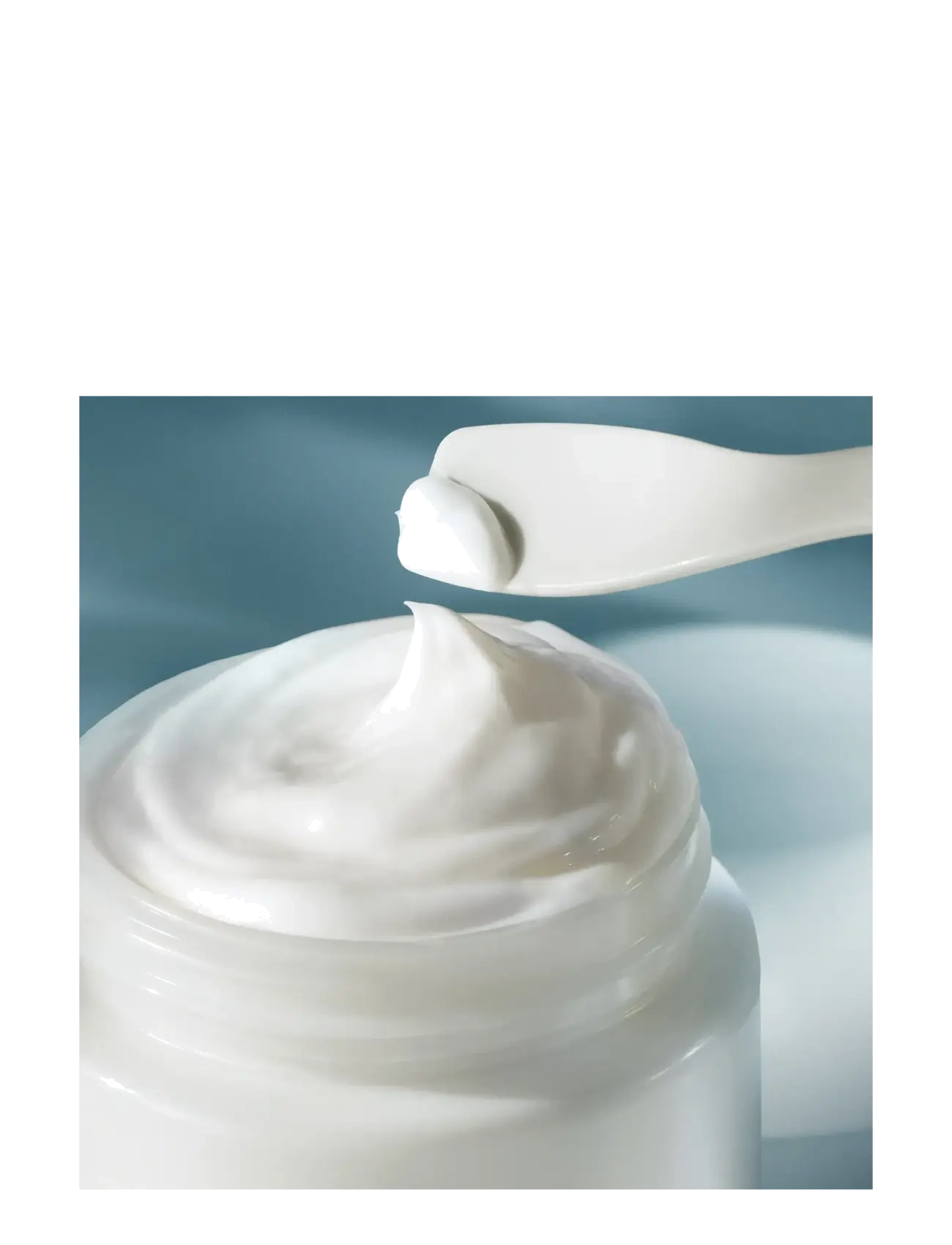 The Moisturizing Soft Cream 3