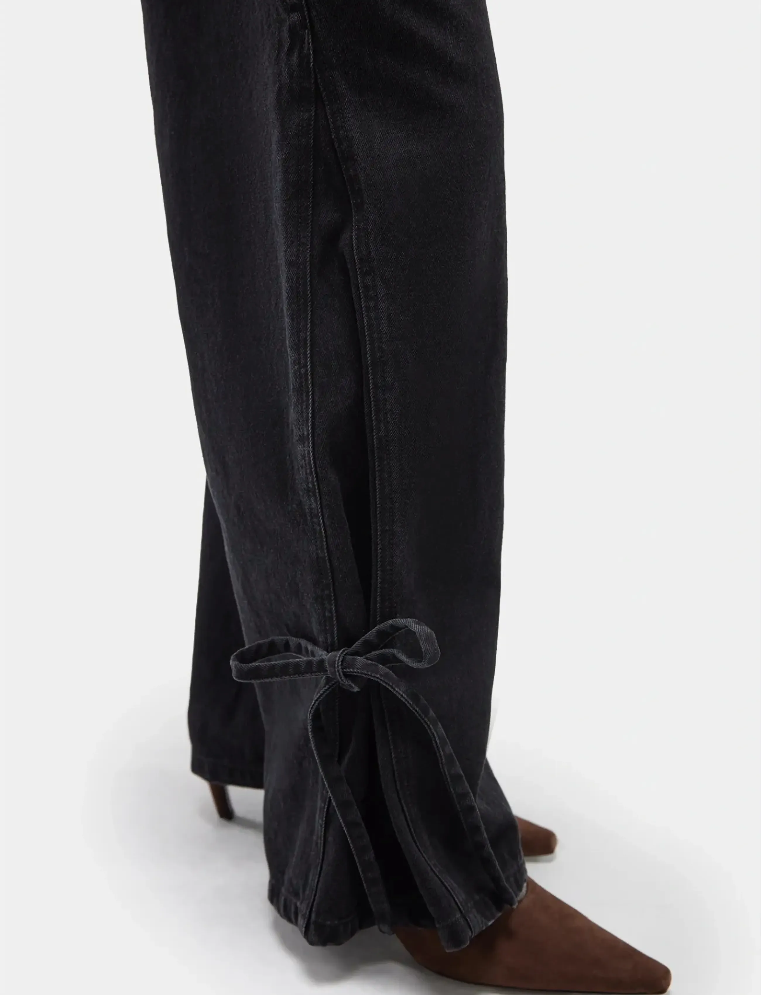 Laagam - JADA BLACK DENIM RELAXED JEANS - hosen mit weitem bein - black - 4