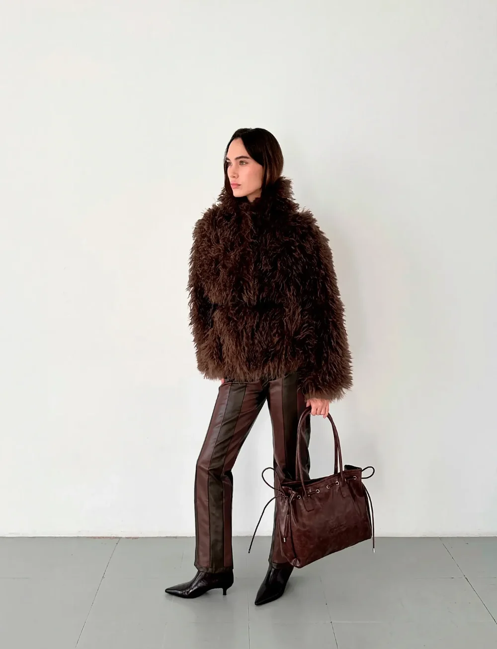 Laagam - ZOYA BROWN SHEARLING SHORT COAT - kunstpelz - chocolate - 3