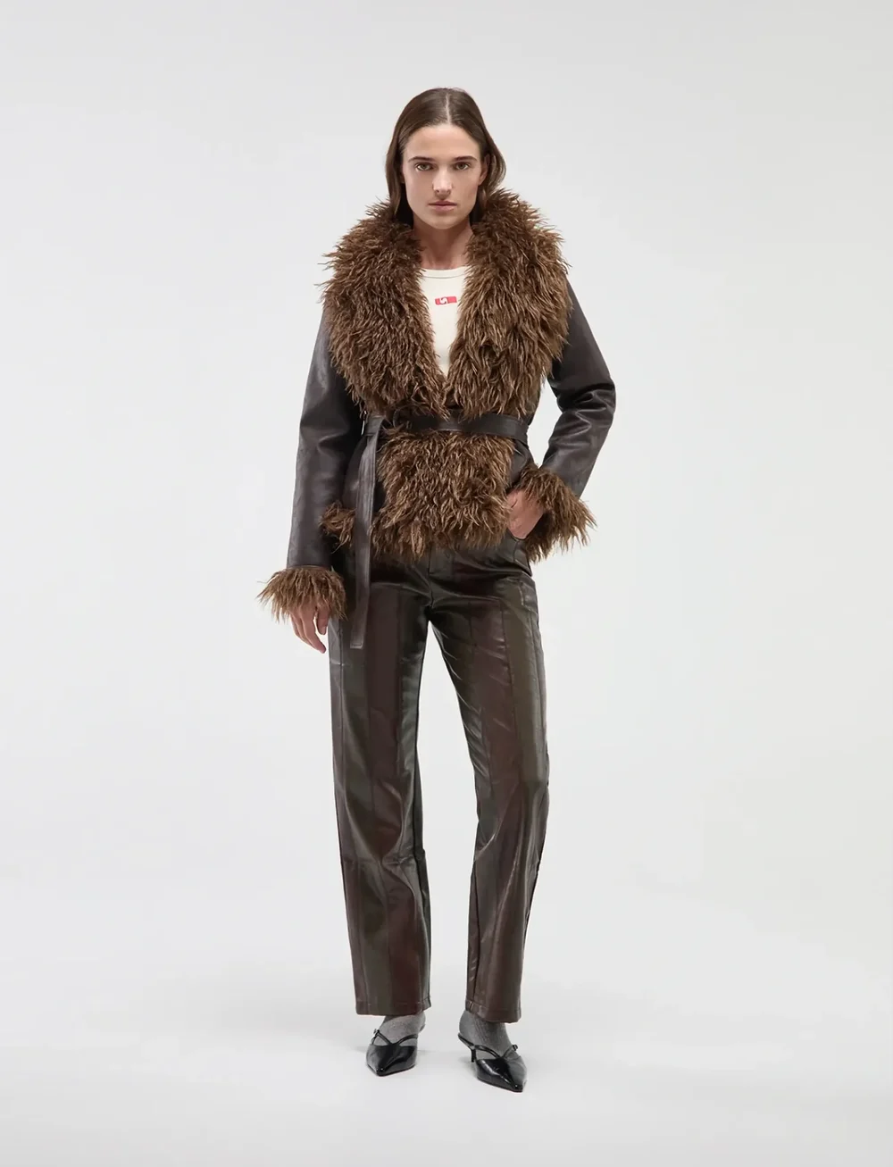 Laagam - ZOYA BROWN SHEARLING SHORT COAT - kunstpelz - chocolate - 4
