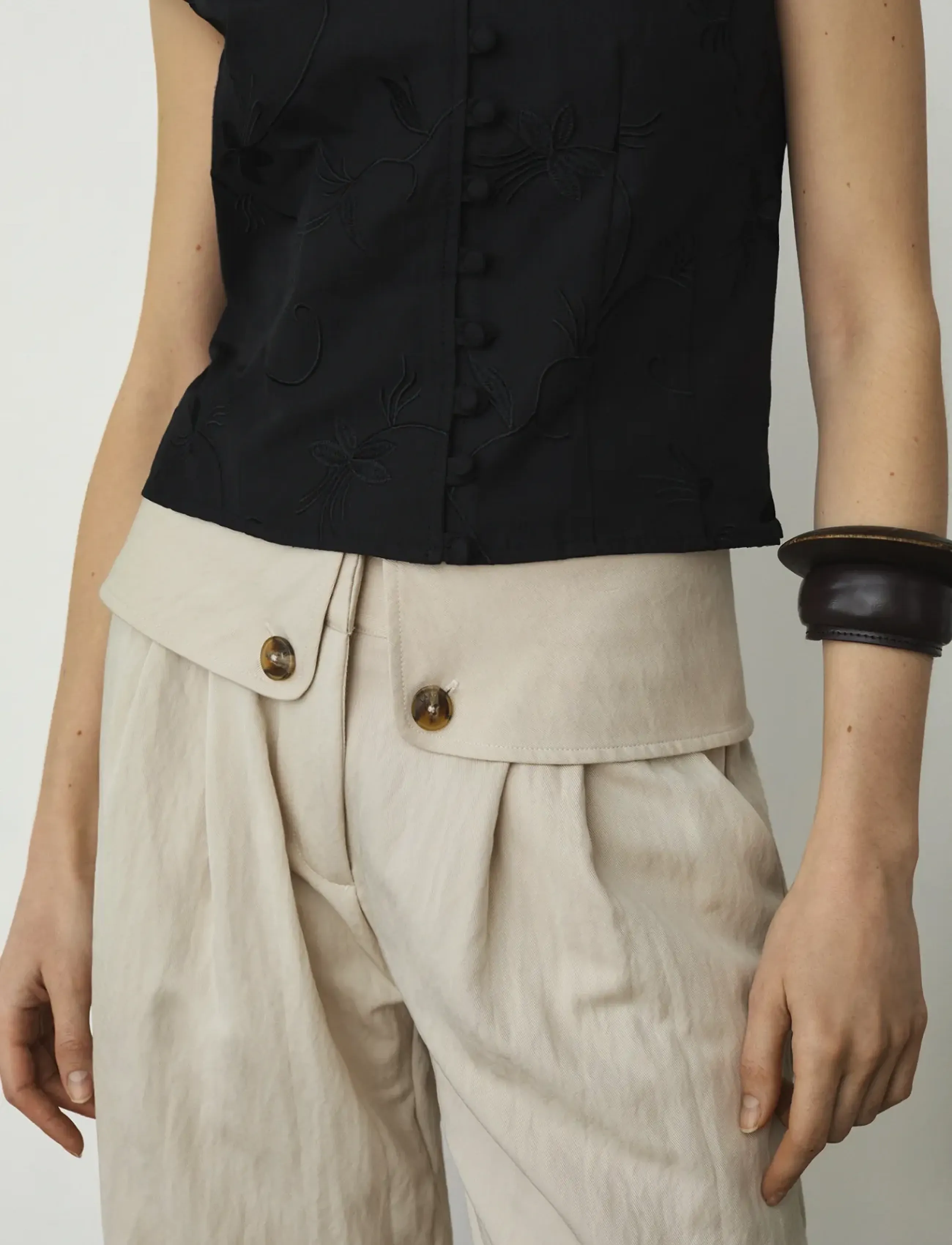 Laagam Leia Sand Flow Pants kostymbyxor dam – bild 3