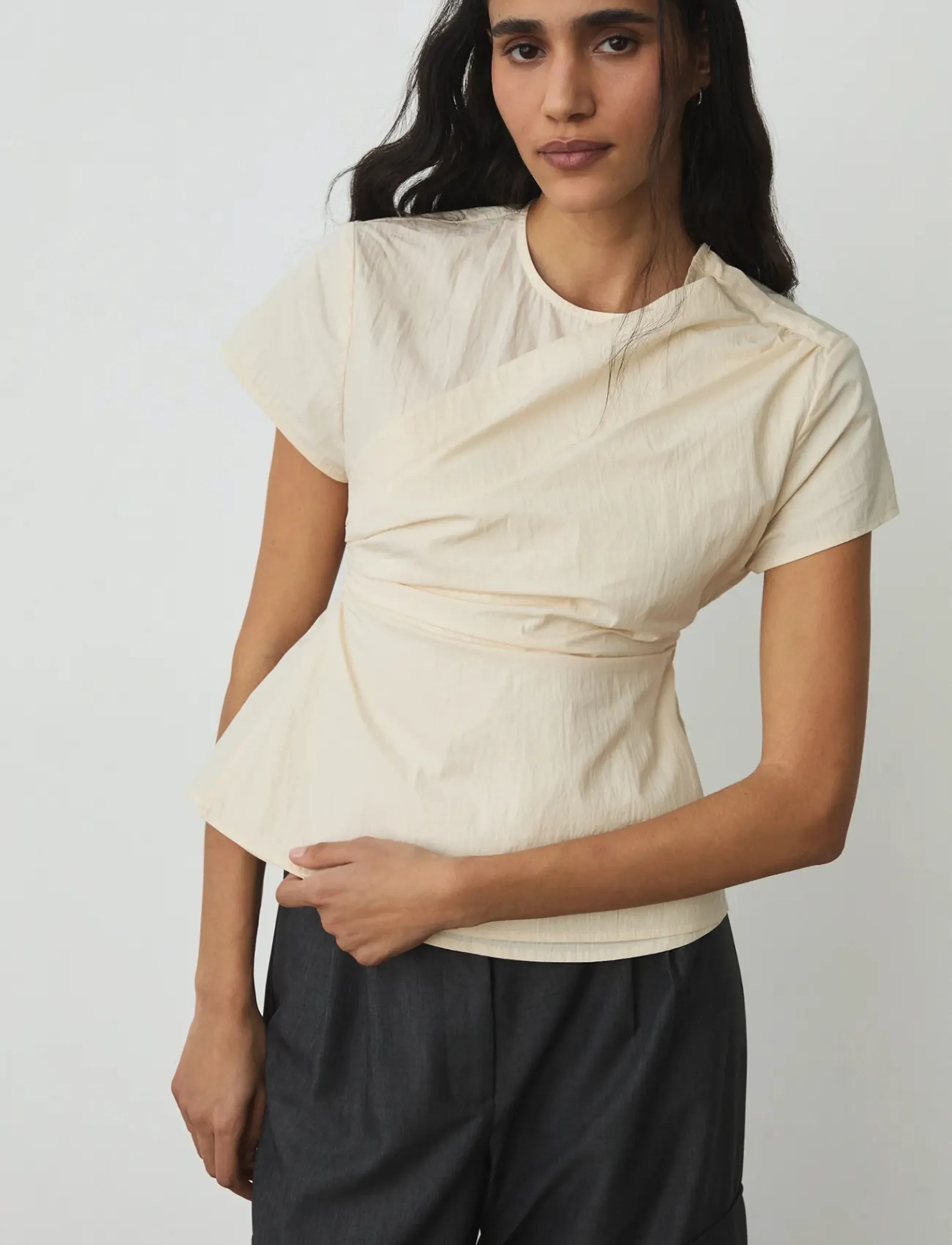 Laagam Raven White Asymmetric Blouse, XL, Blouses, Weiß - Short-sleeved, Frauen