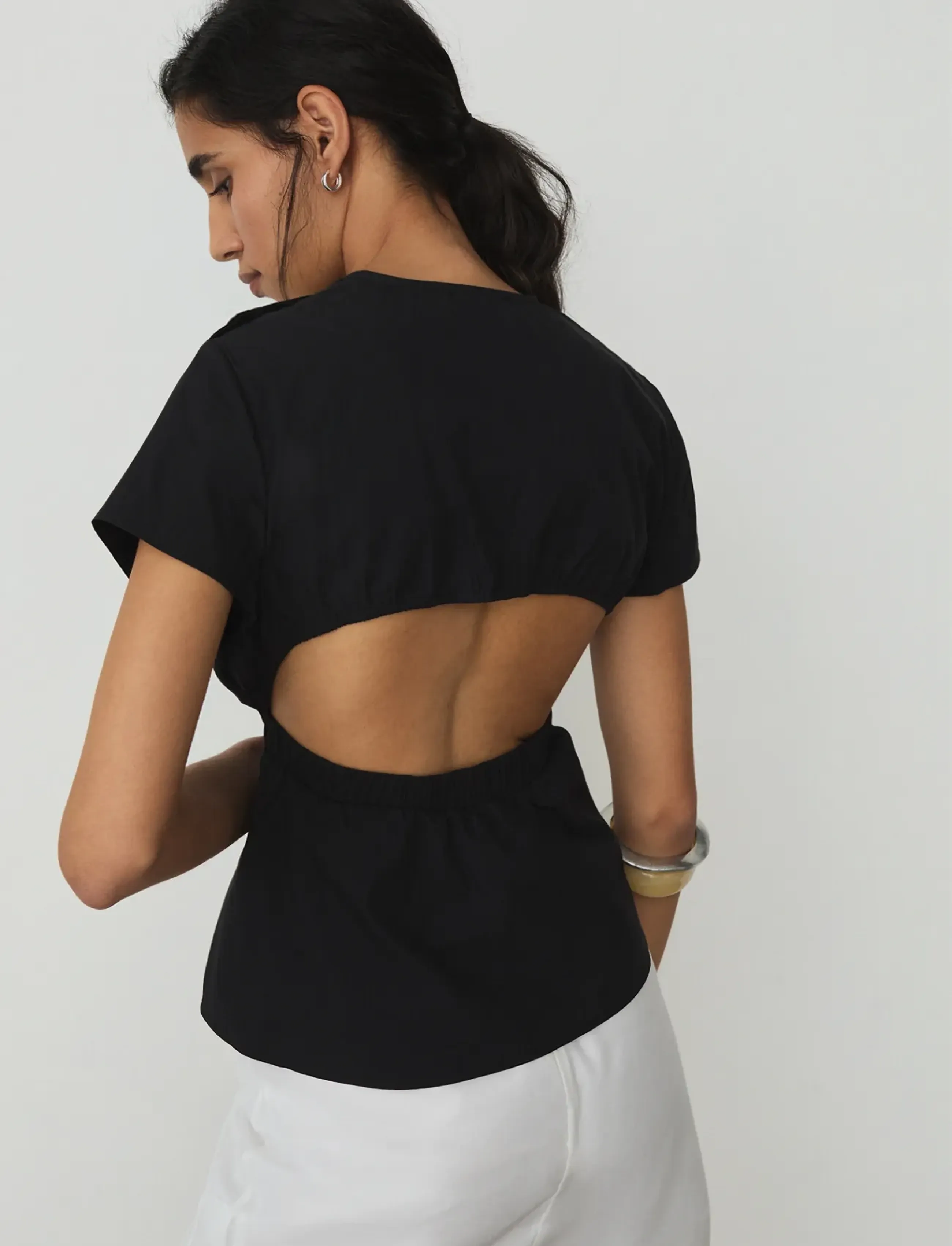 Laagam - RAVEN BLACK ASYMMETRIC BLOUSE - kortärmade blusar - black - 2