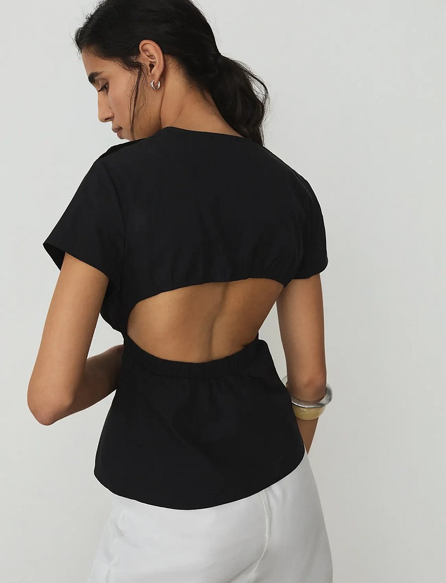 Laagam - RAVEN BLACK ASYMMETRIC BLOUSE - kortärmade blusar - black - 2