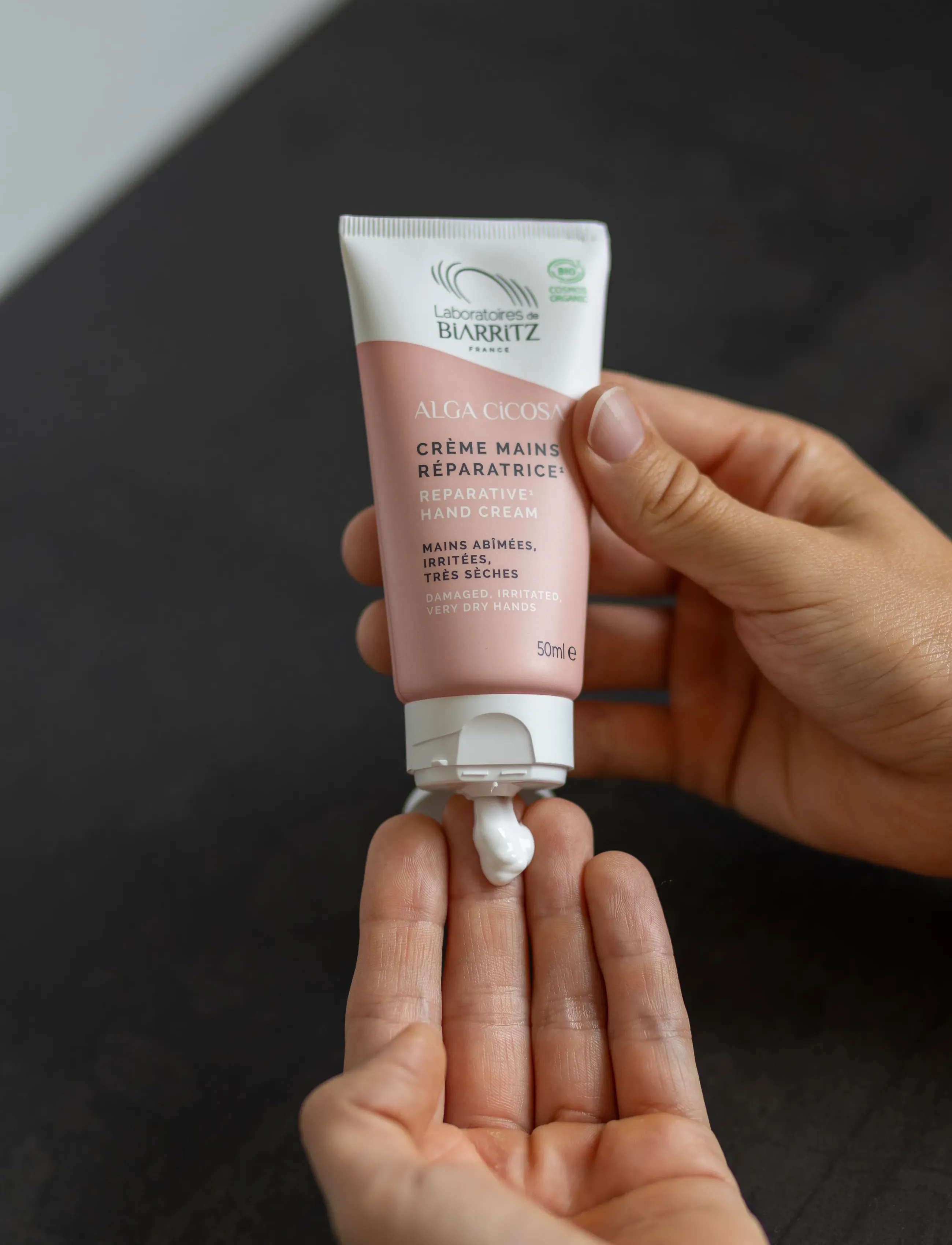 Laboratoires de Biarritz - Laboratoires de Biarritz CICA REPA Reparative Hand Cream - handkräm - clear - 0