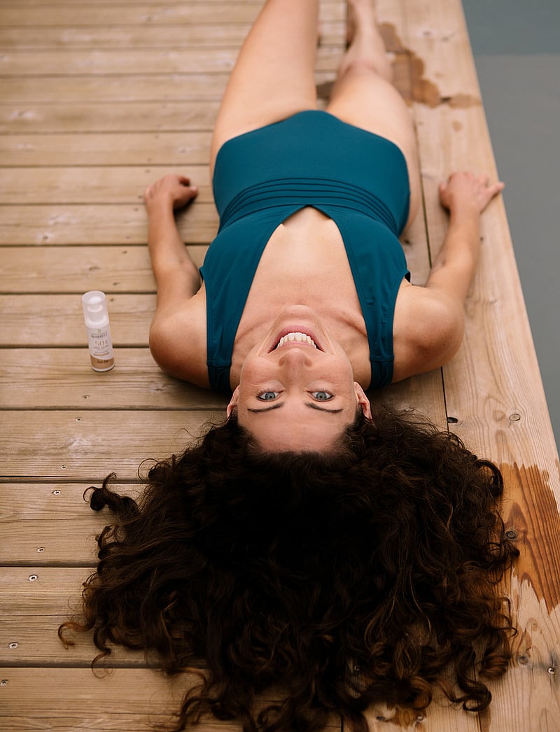 Laboratoires de Biarritz - Laboratoires de Biarritz Suncare Tinted Face Sunscreen SPF50 Golden - näole - clear - 0