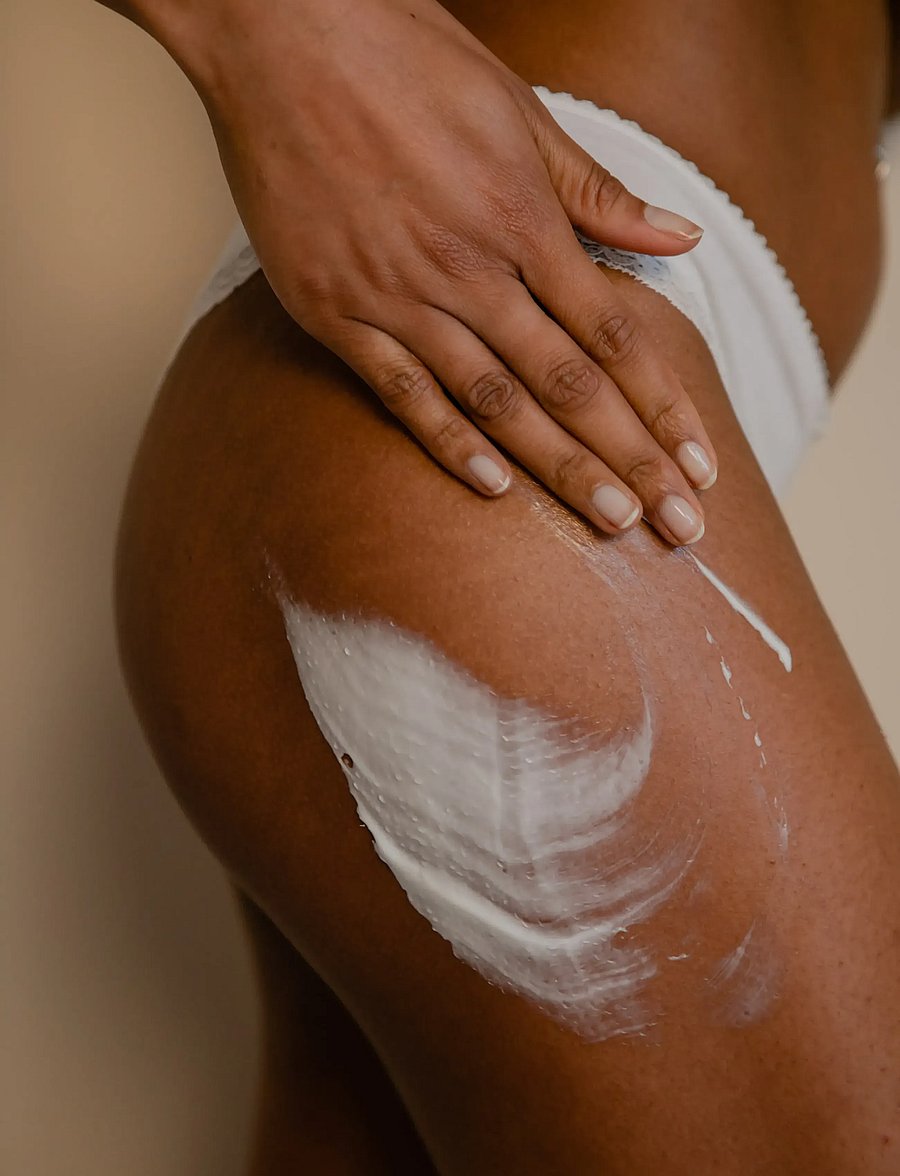 Laboratoires de Biarritz - Laboratoires de Biarritz Self-Tanning Milk for Face and Body - kreem - clear - 0