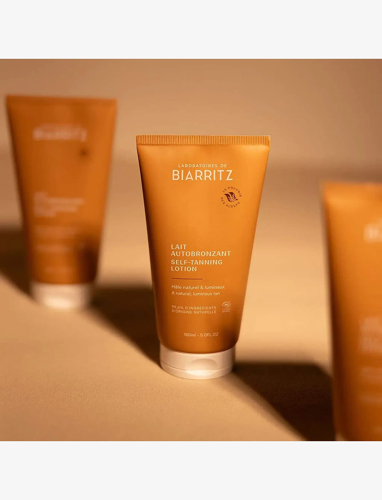 Laboratoires de Biarritz - Laboratoires de Biarritz Self-Tanning Milk for Face and Body - lotion - clear - 2