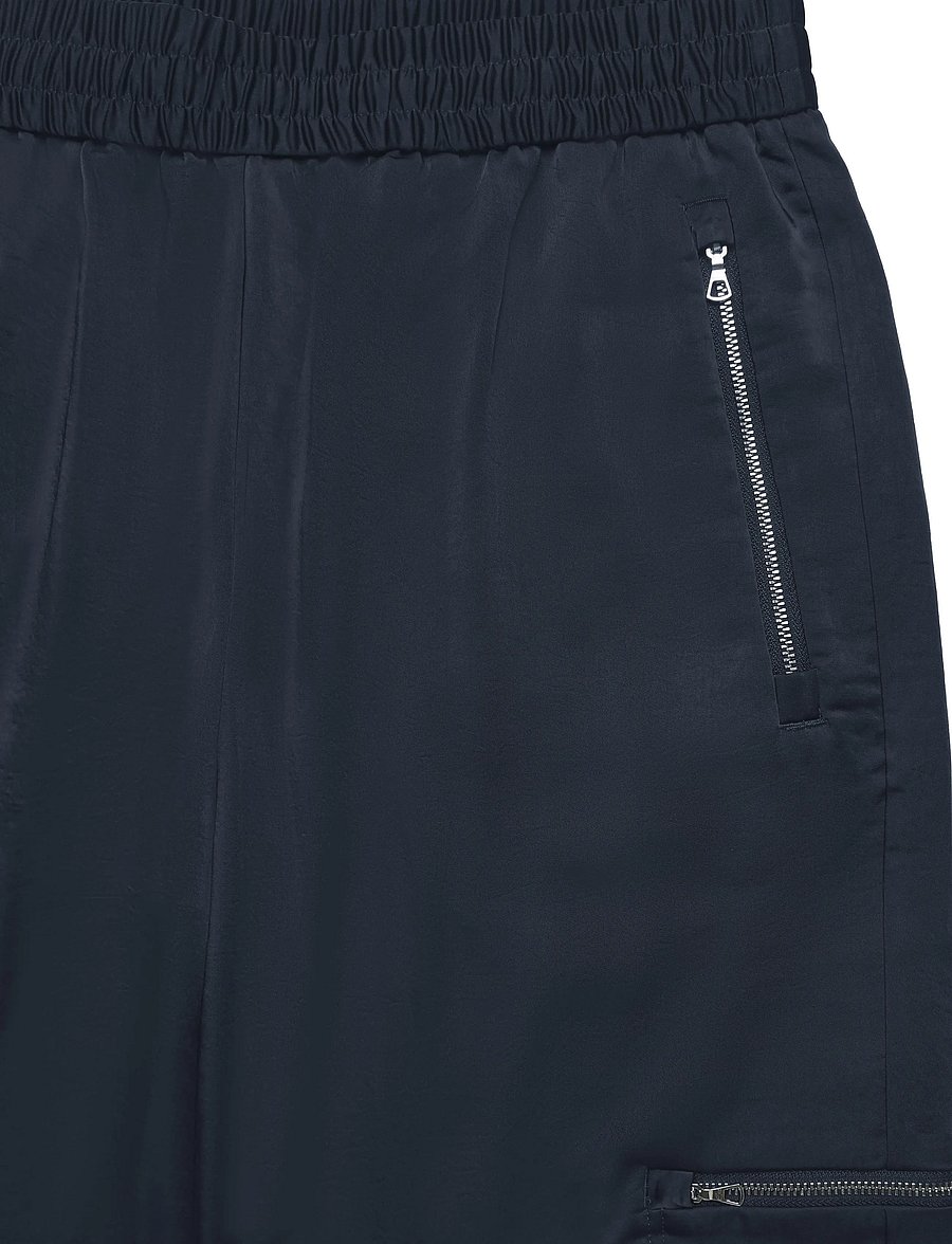 Lacoste - Fluid Zipped Pocket Pants - igapäevane stiil - navy blue - 3
