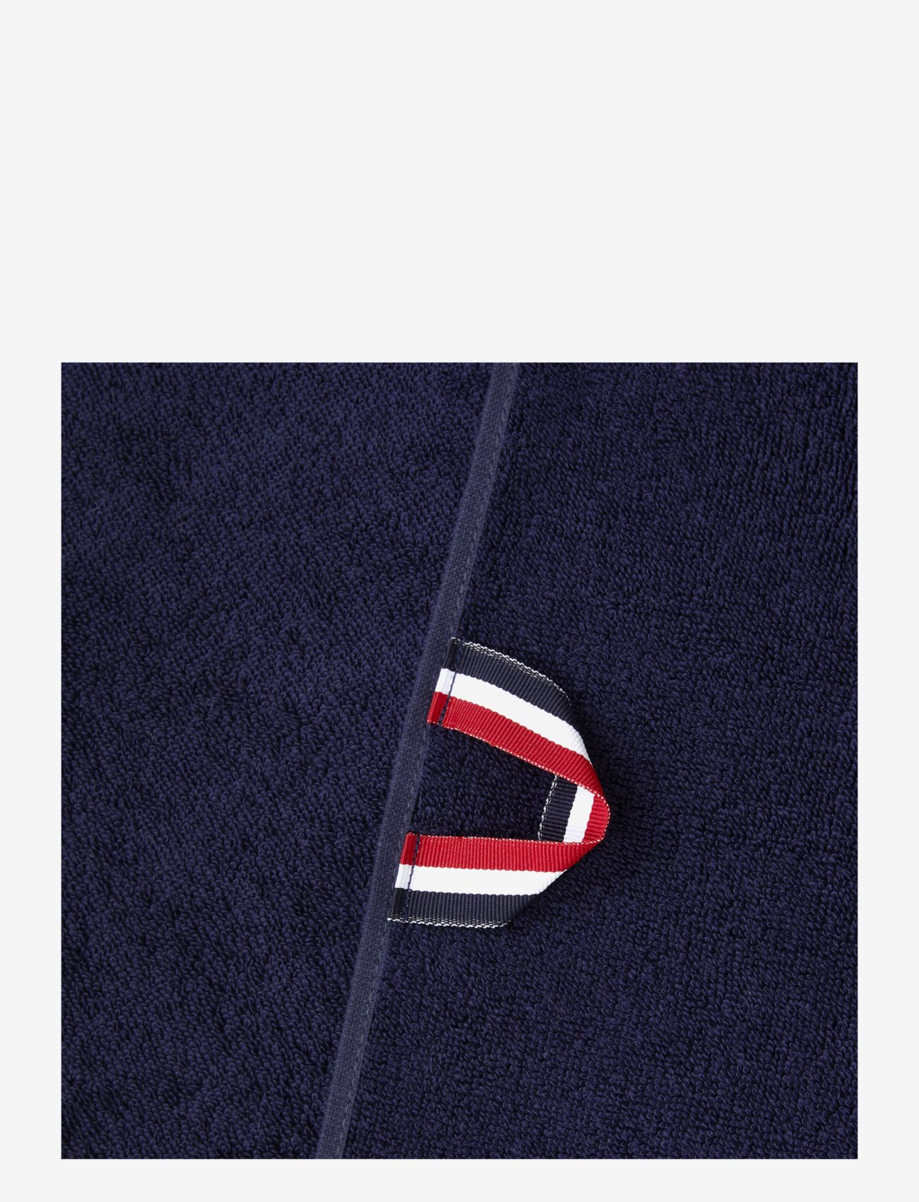 Lacoste Home - LCASUAL Bath towel - saunalinad - marine - 3