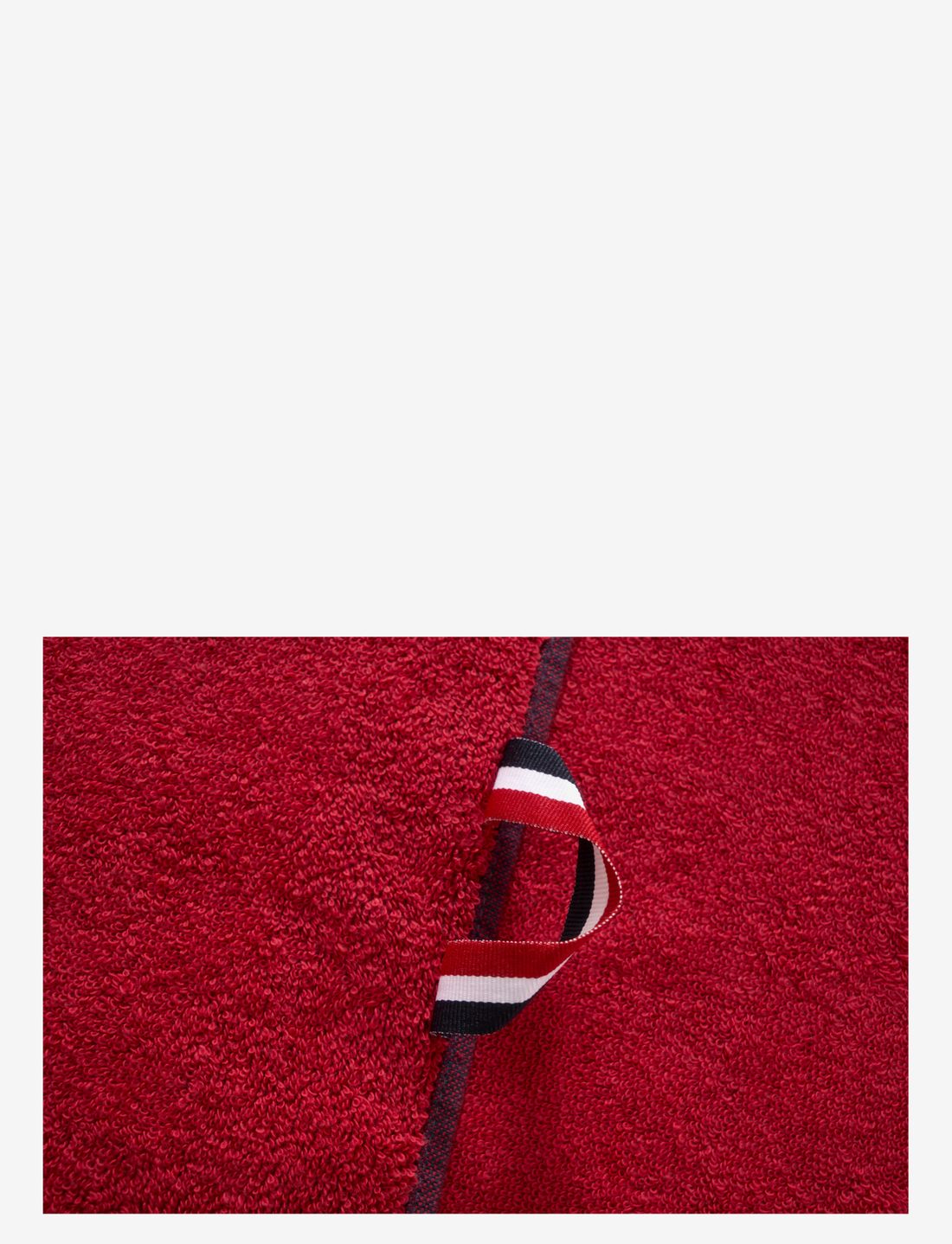 Lacoste Home - LCASUAL Bath towel - bath towels - rouge - 2